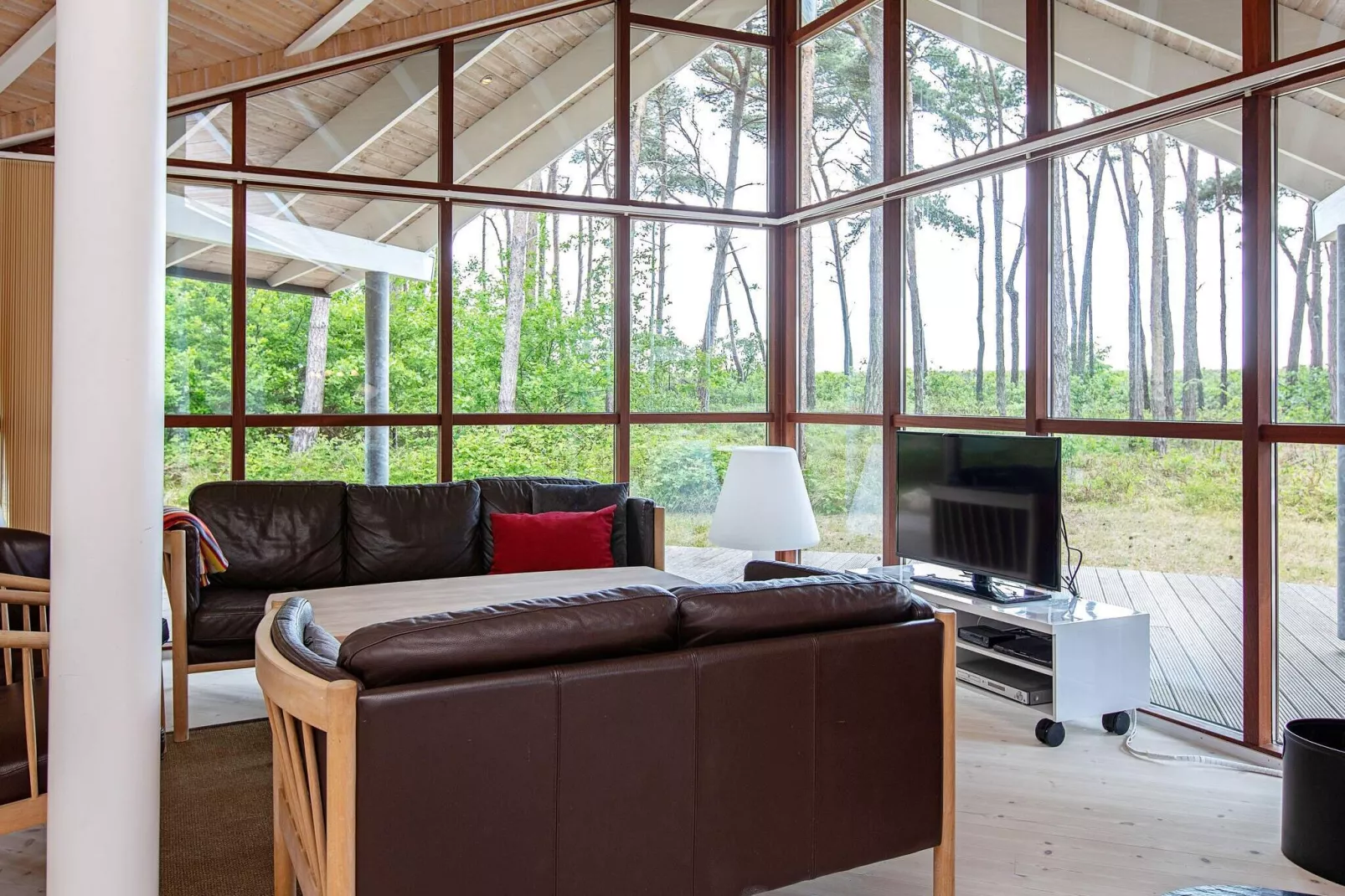 Luxury Seaside Retreat with Spa-By Traum-Indoor