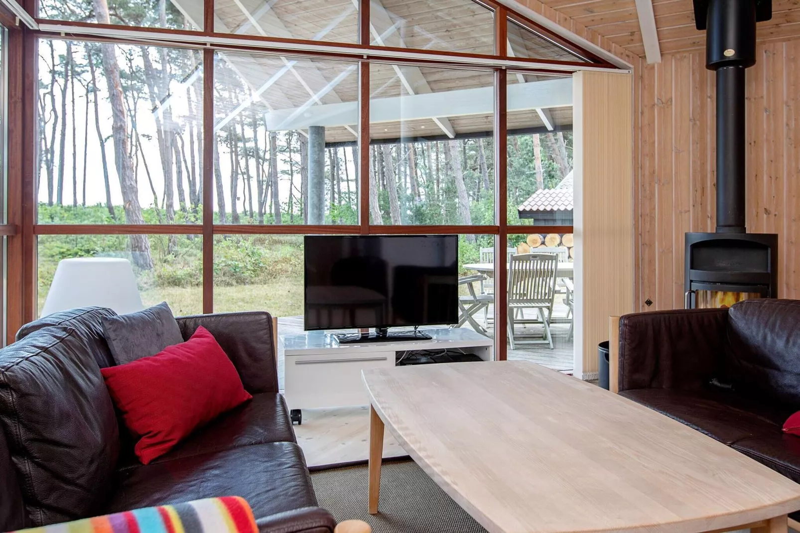 Luxury Seaside Retreat with Spa-By Traum-Indoor