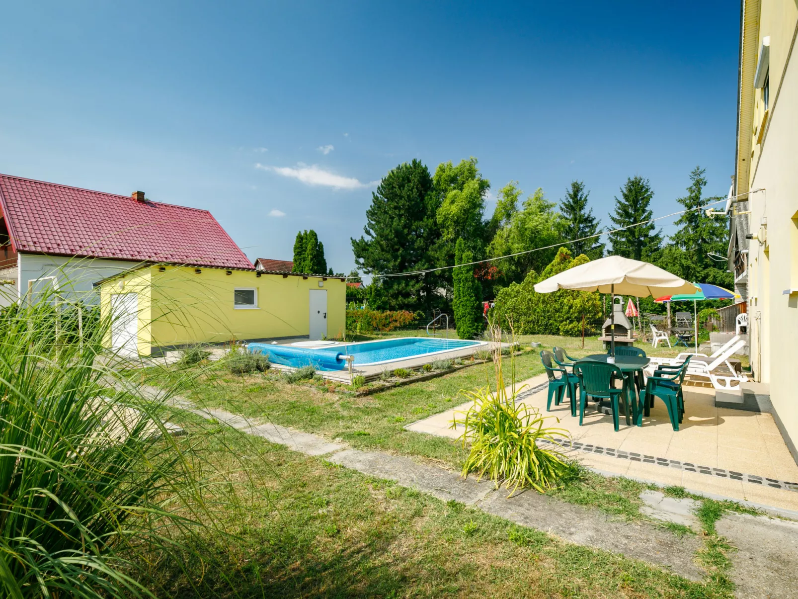 Sunny Day-Outside