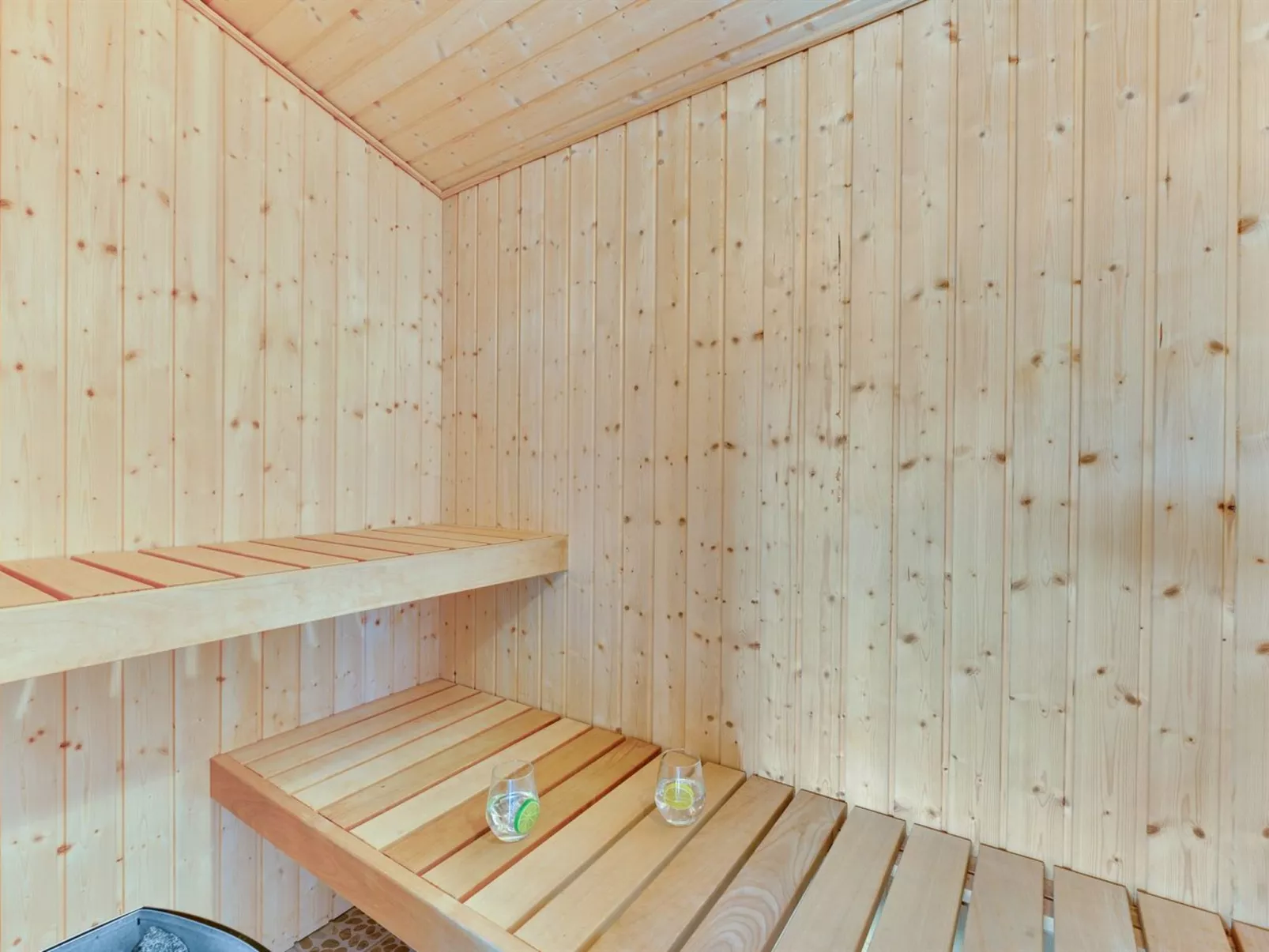 "Hærulf" - 300m from the sea-Inside