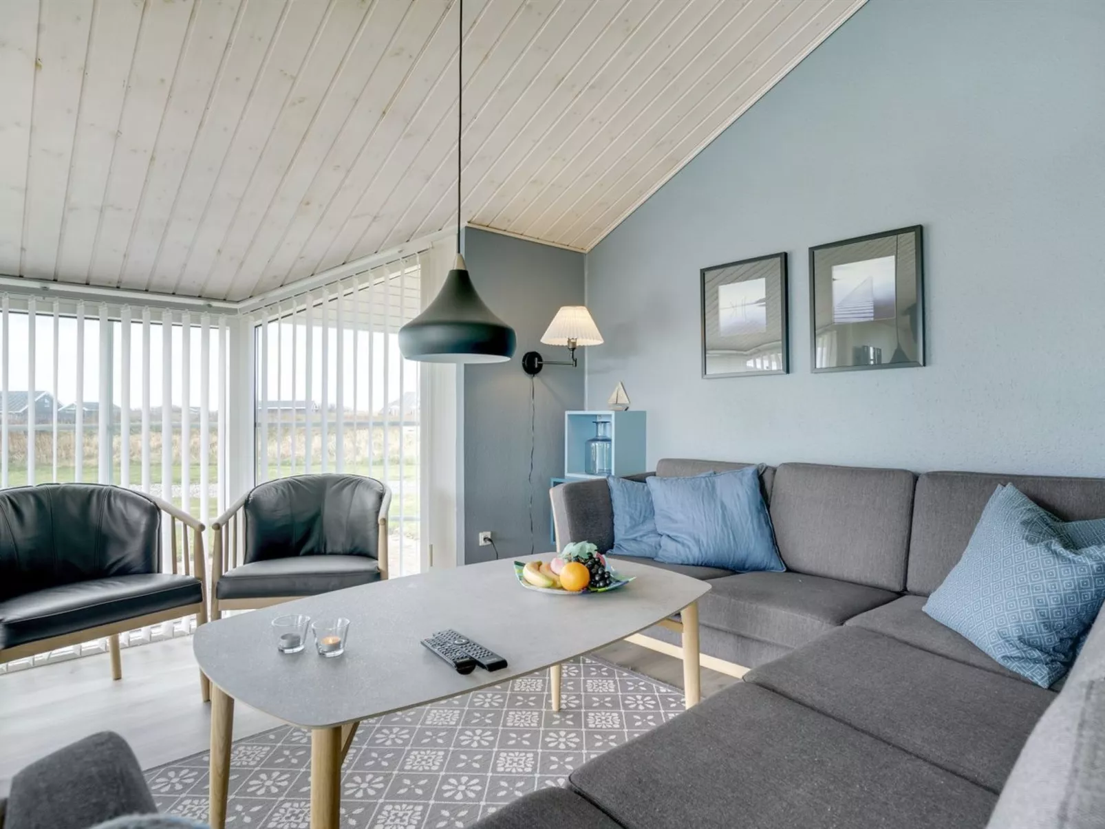 "Mieka" - 400m from the sea-Inside