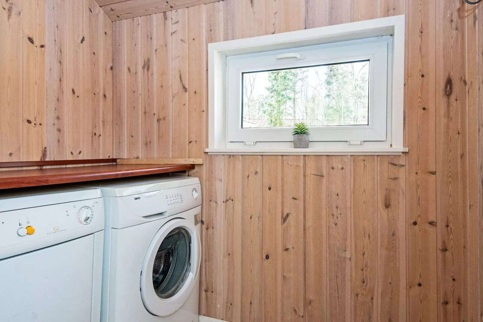 8 person holiday home in Oksbøl-By Traum-Indoor