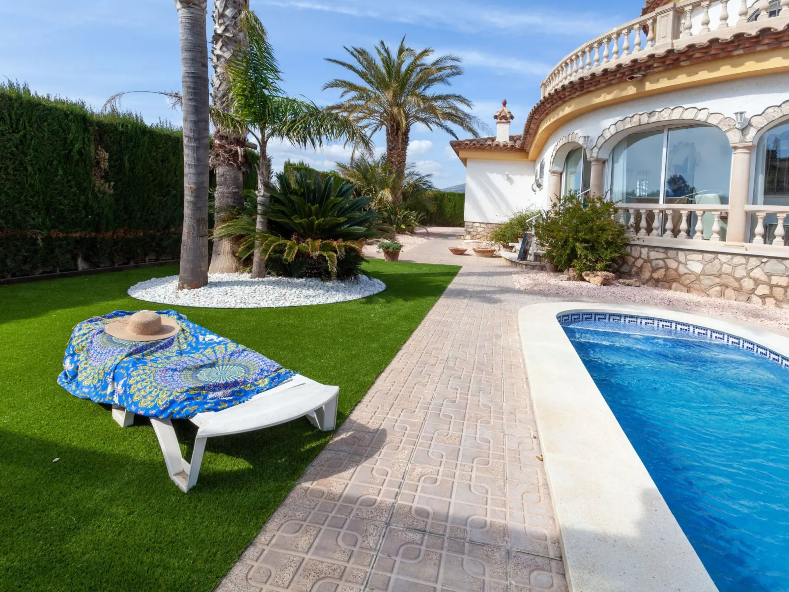 Villa Pasja-Outside