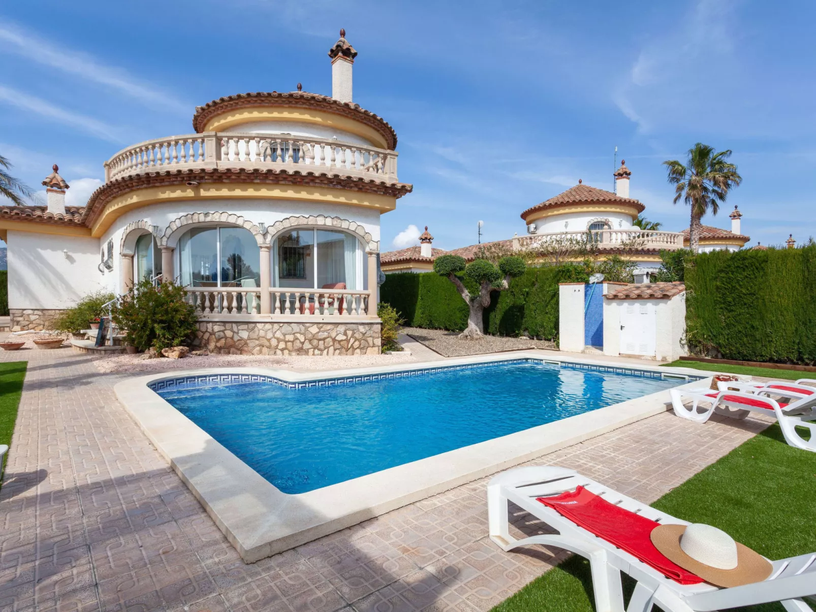 Villa Pasja-Outside
