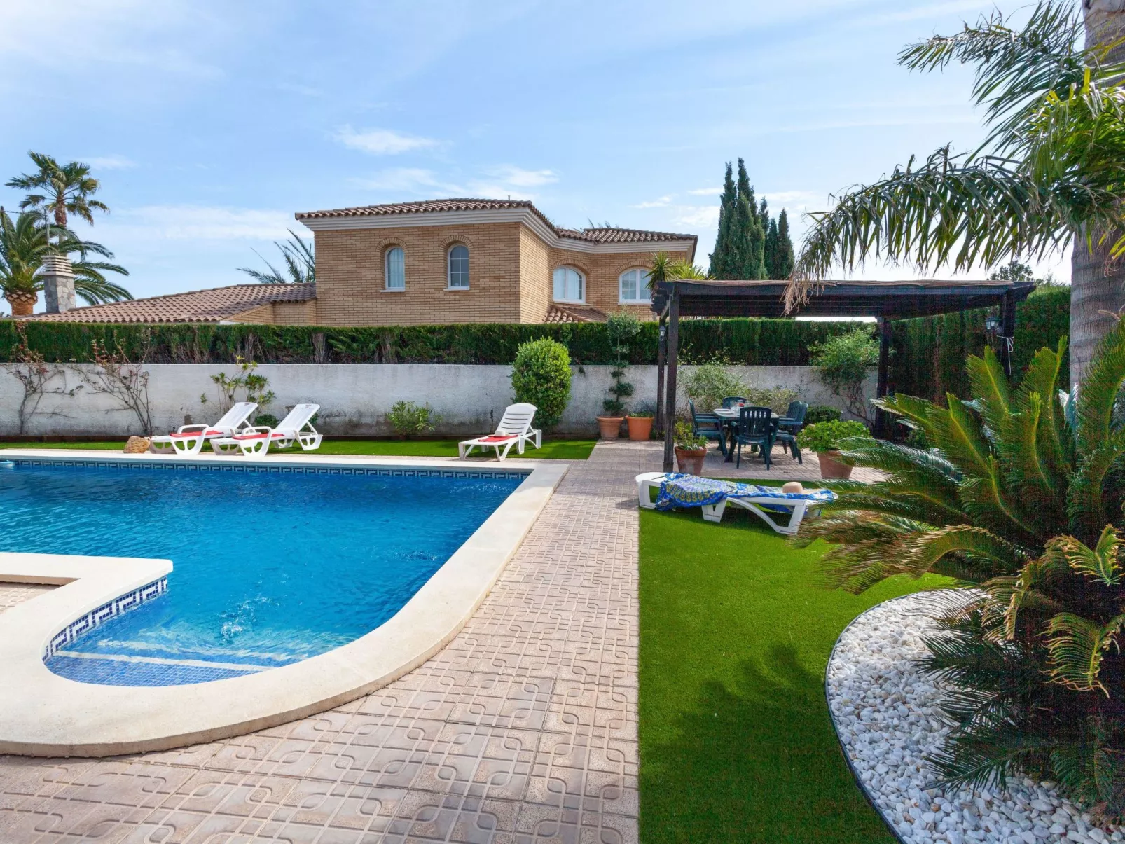 Villa Pasja-Outside