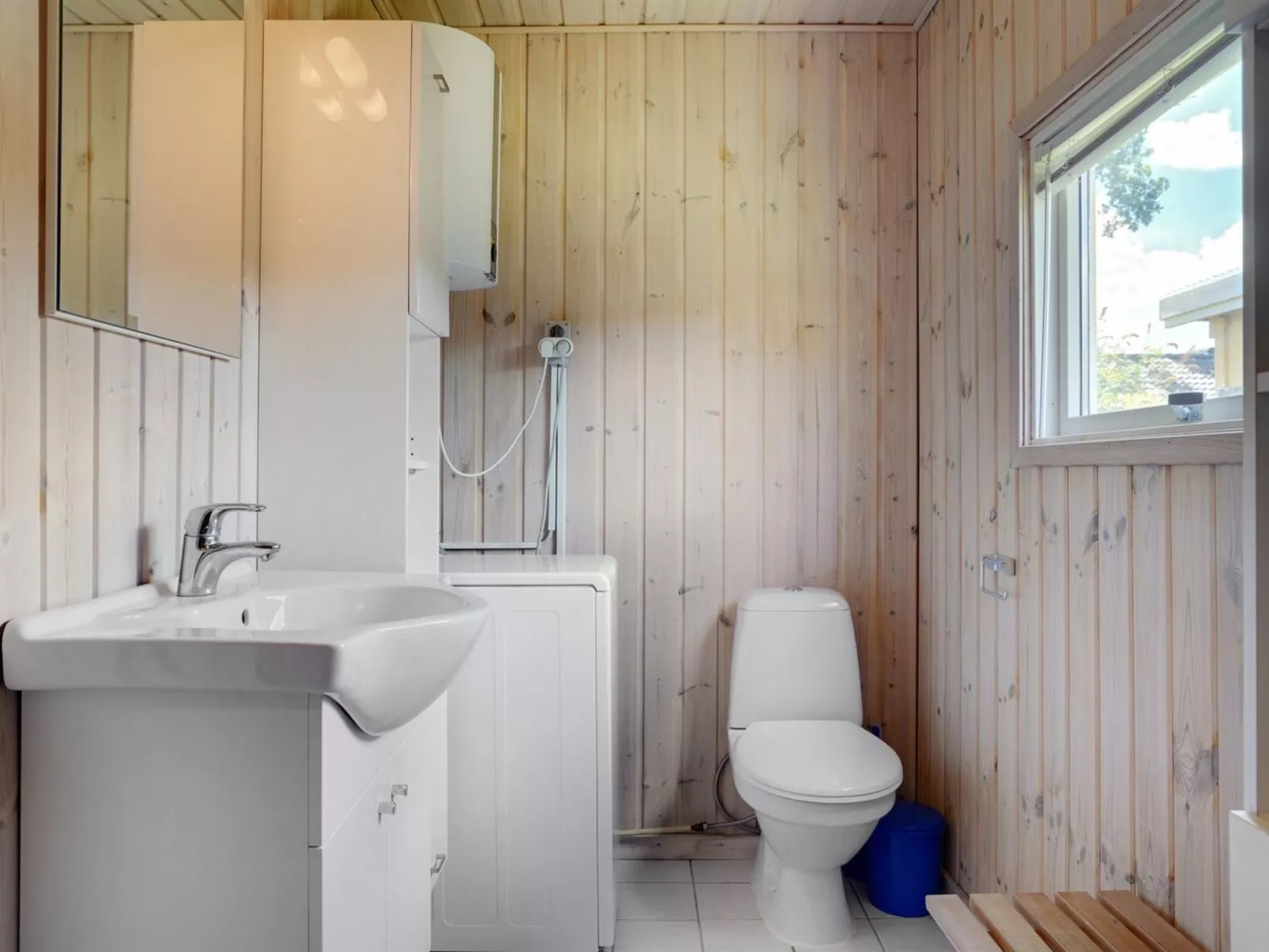 "Mainart" - 200m from the sea-Drinnen