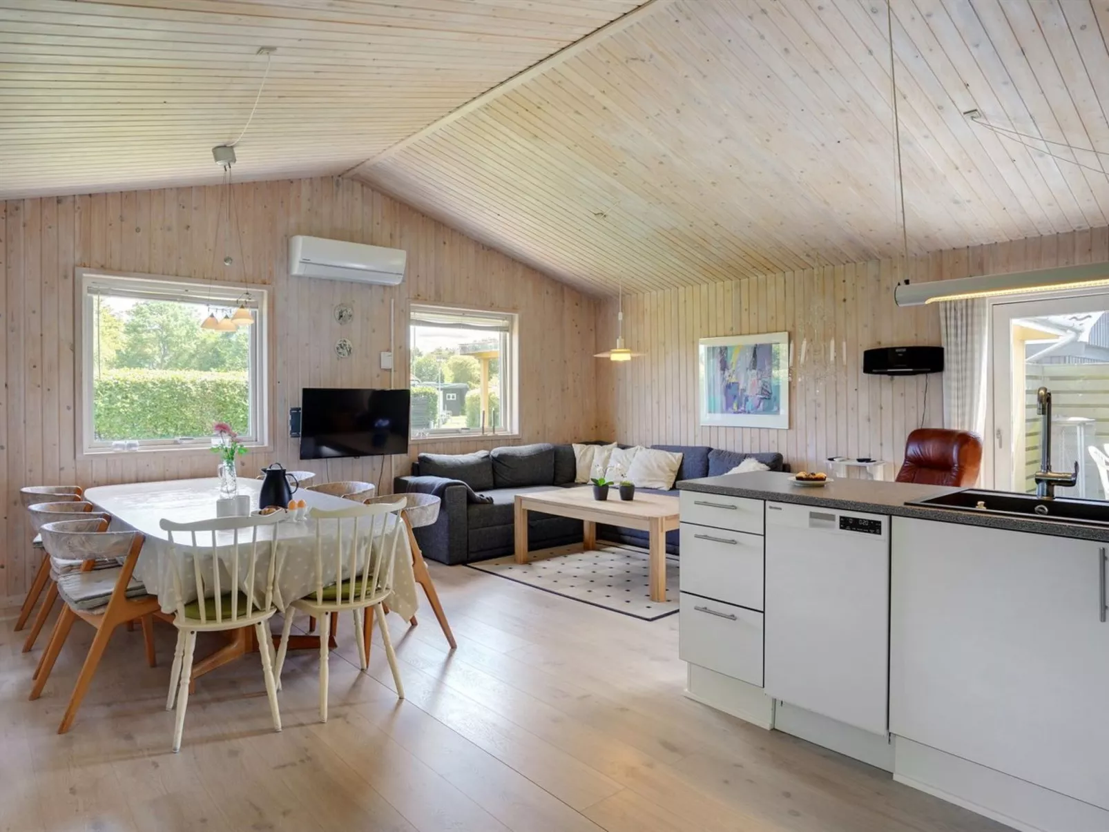"Mainart" - 200m from the sea-Drinnen
