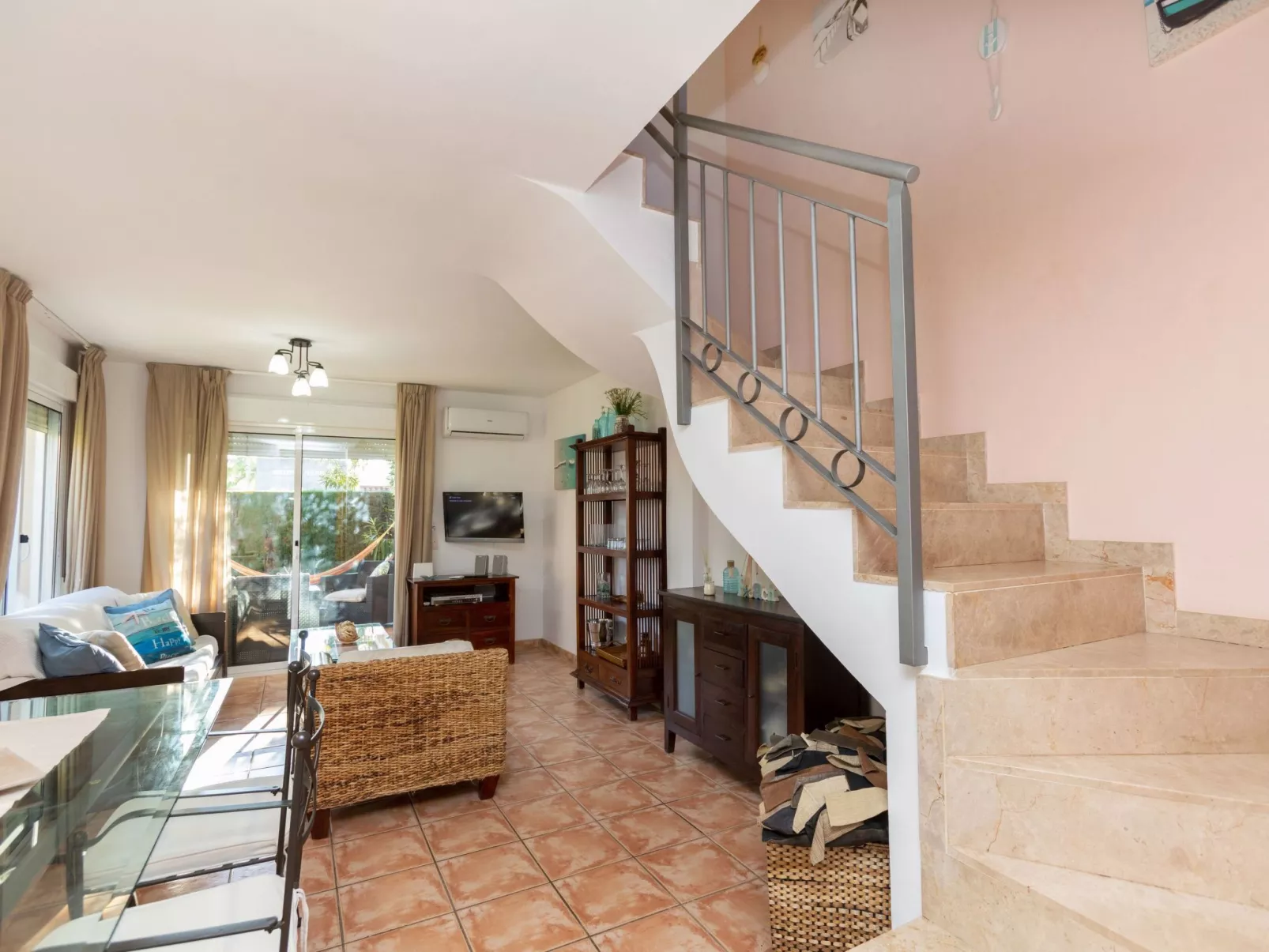 Villa Verdi 11-Inside