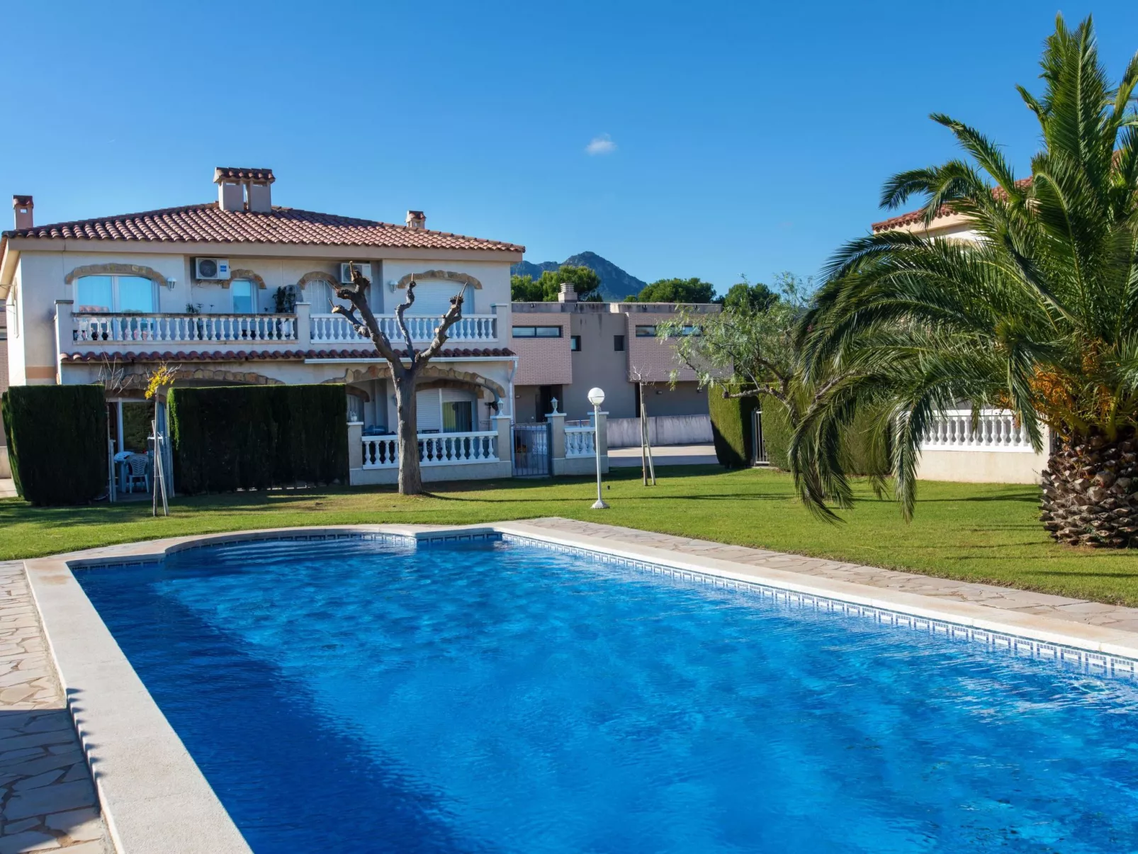 Residencial Eurosol de los Monteros-Draußen
