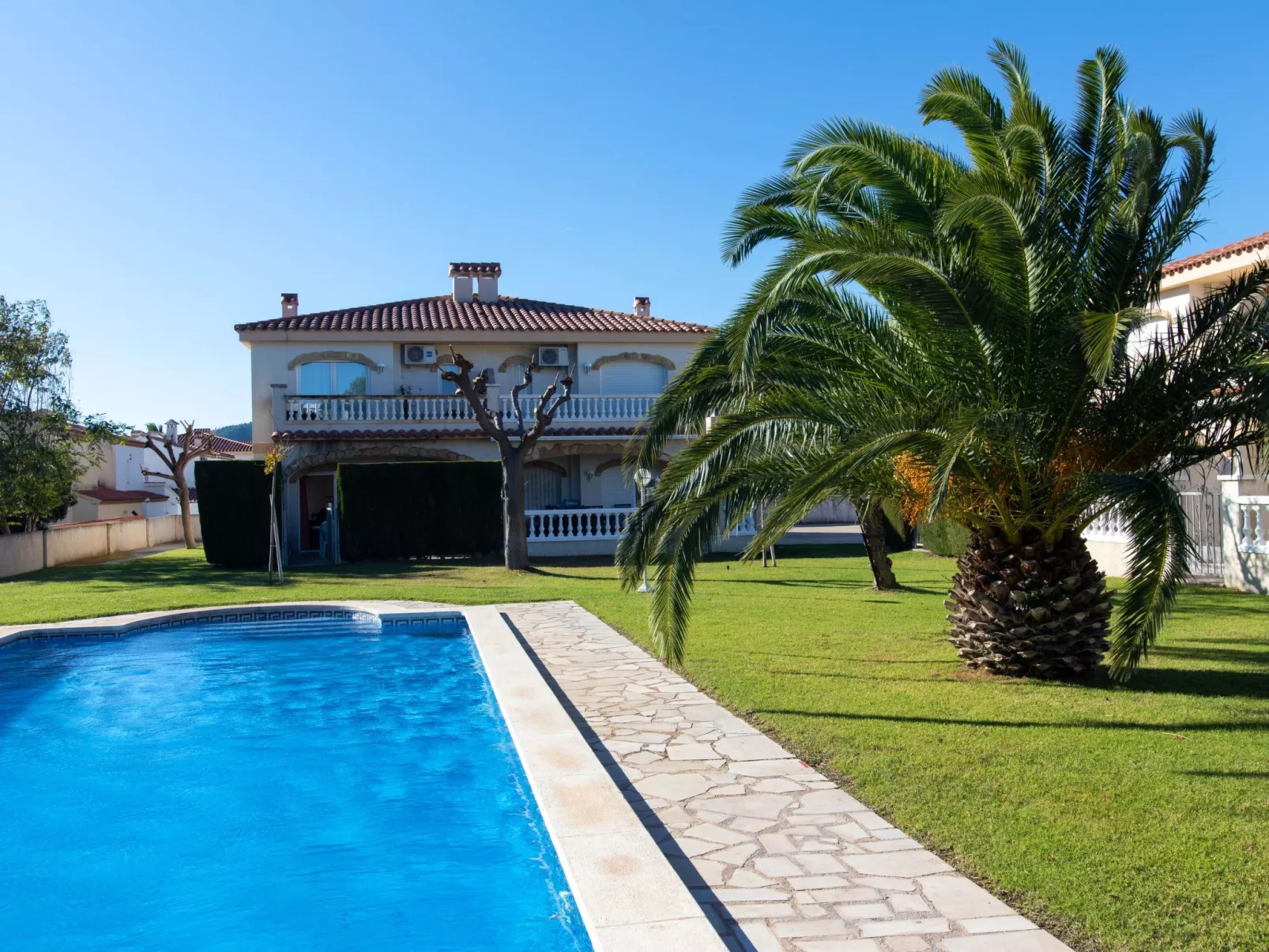 Residencial Eurosol de los Monteros-Draußen