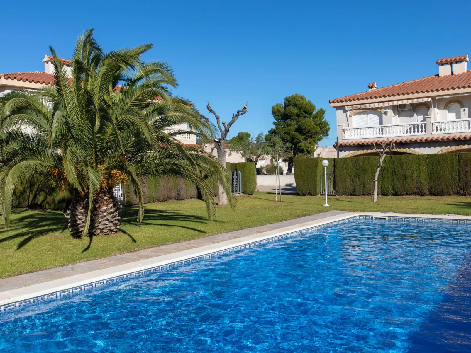 Residencial Eurosol de los Monteros-Draußen