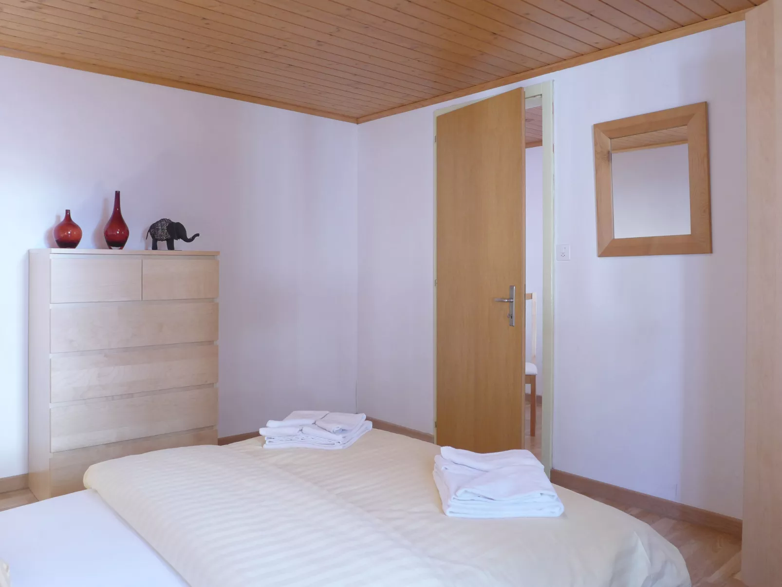 Bristol Apt.18-Inside