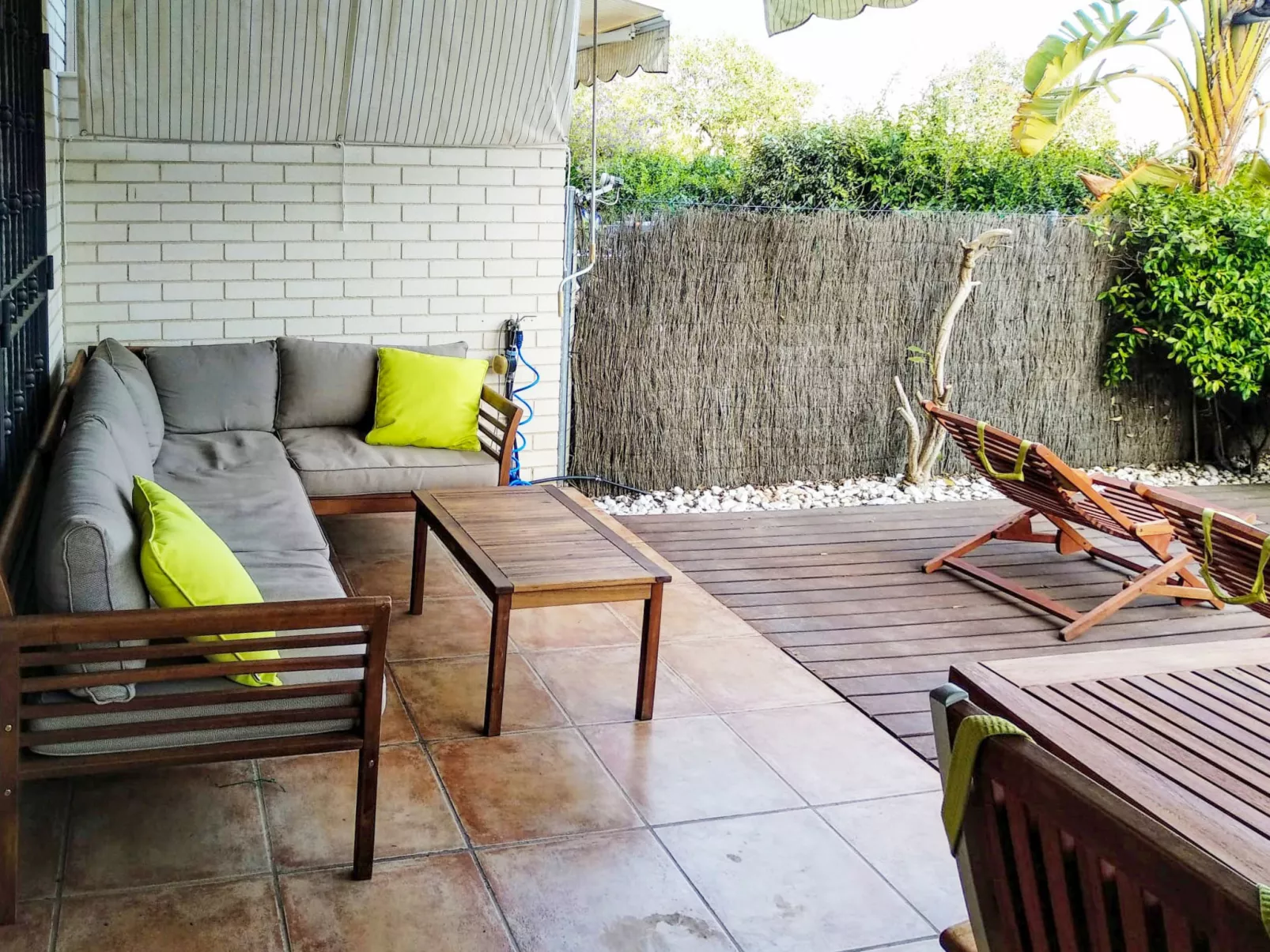 Vila del Far-Outside