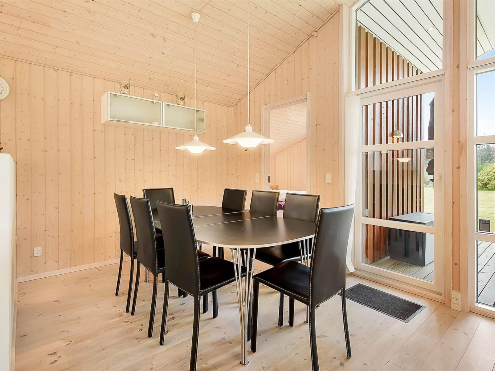 "Nynke" - 600m from the sea-Inside