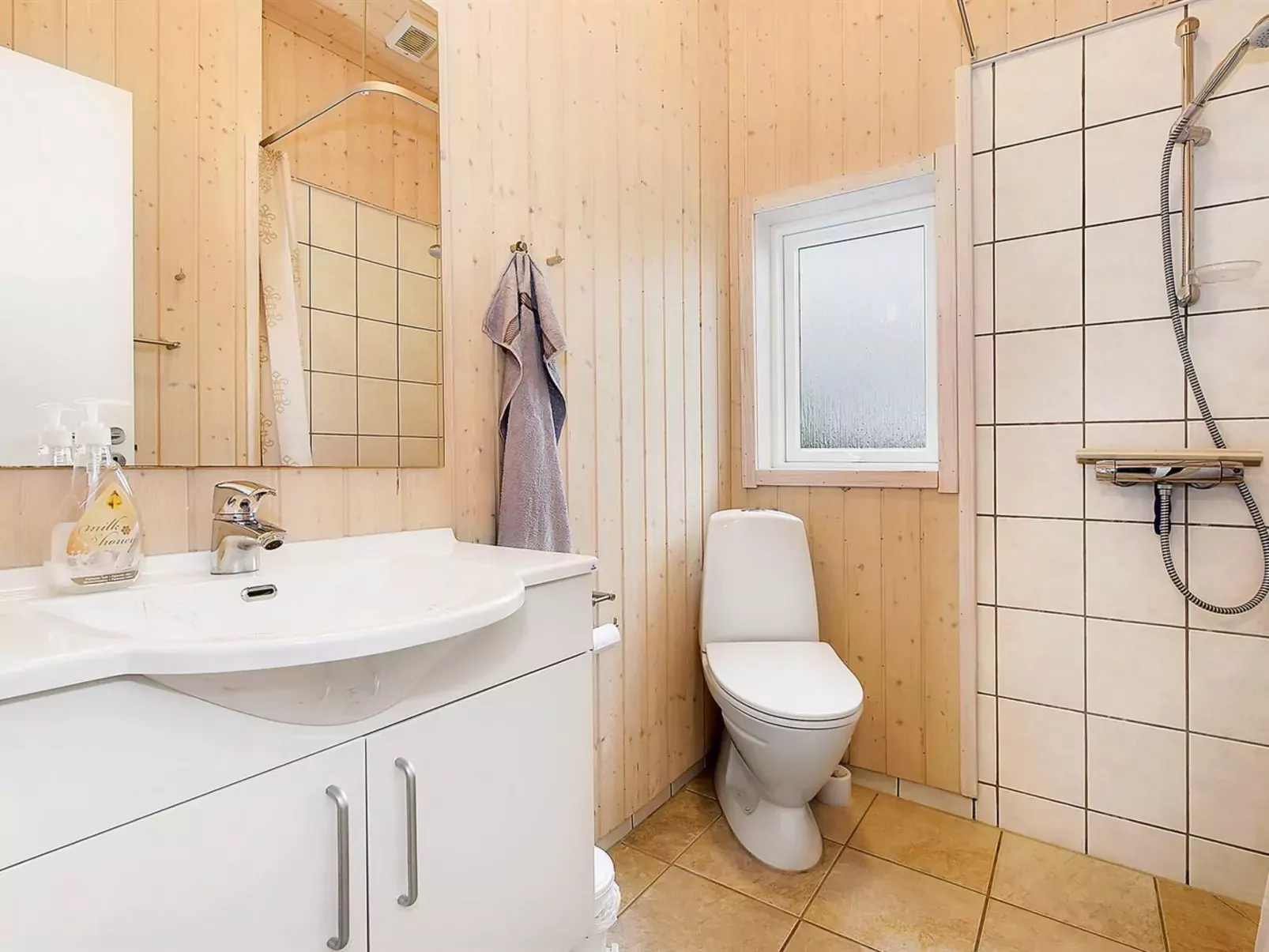 "Nynke" - 600m from the sea-Inside