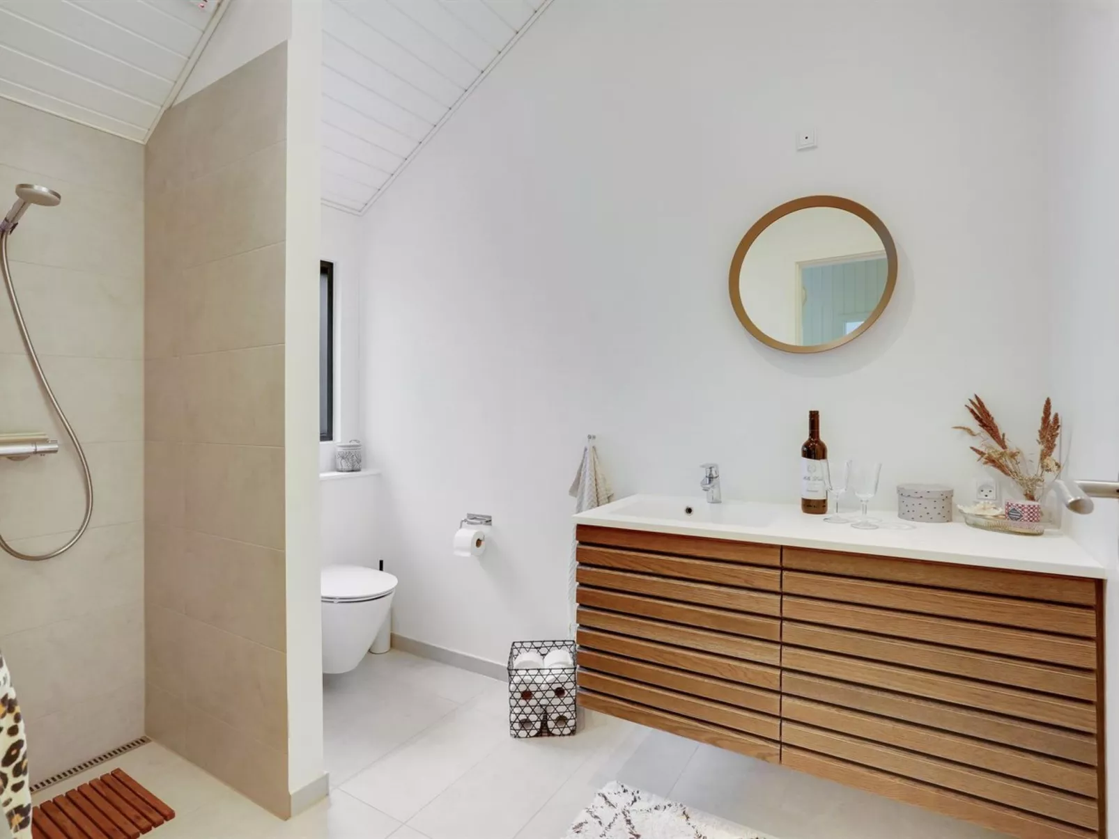"Tilke" - 400m from the sea-Inside