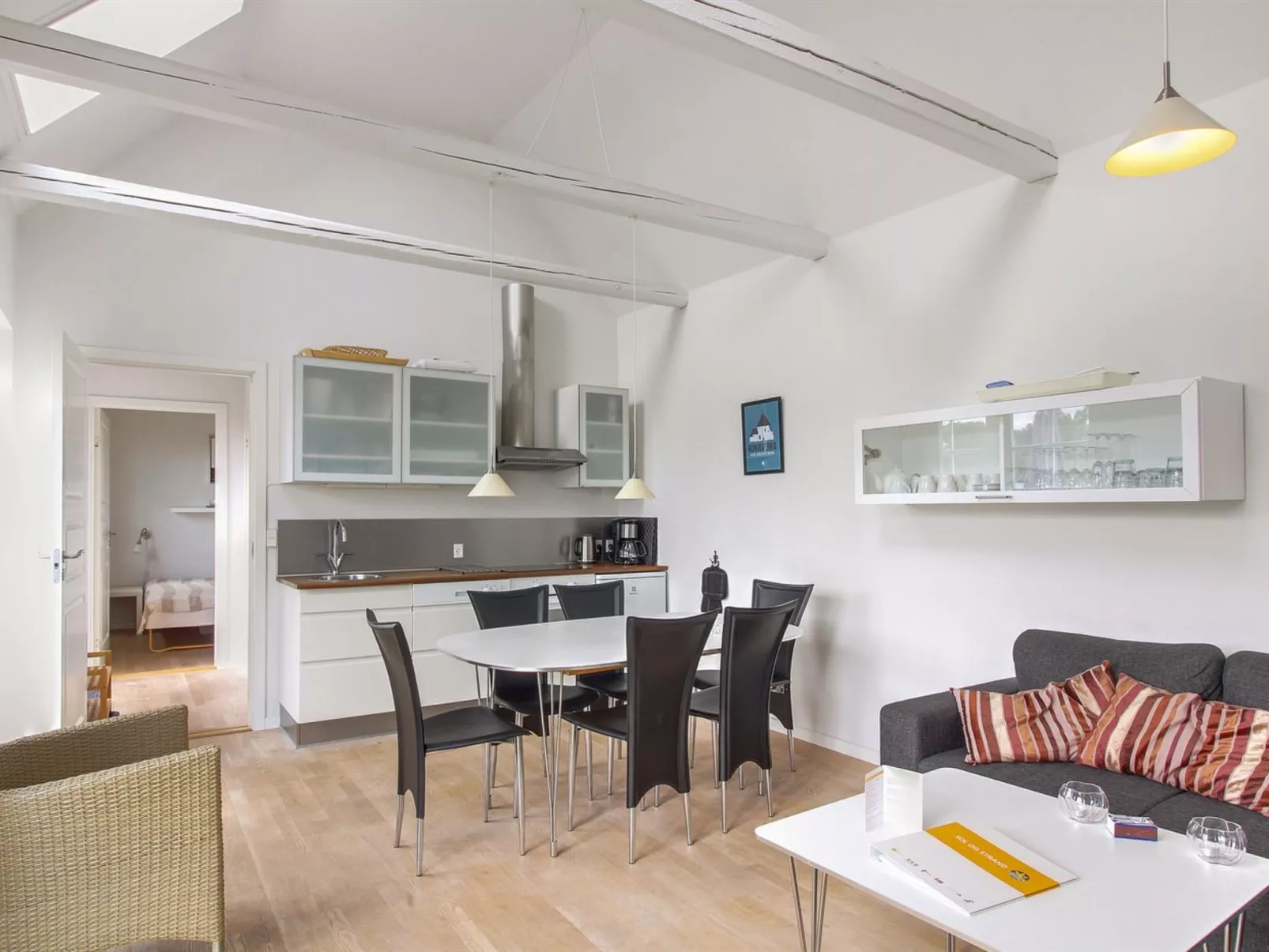 "Tinne" - 400m from the sea-Inside
