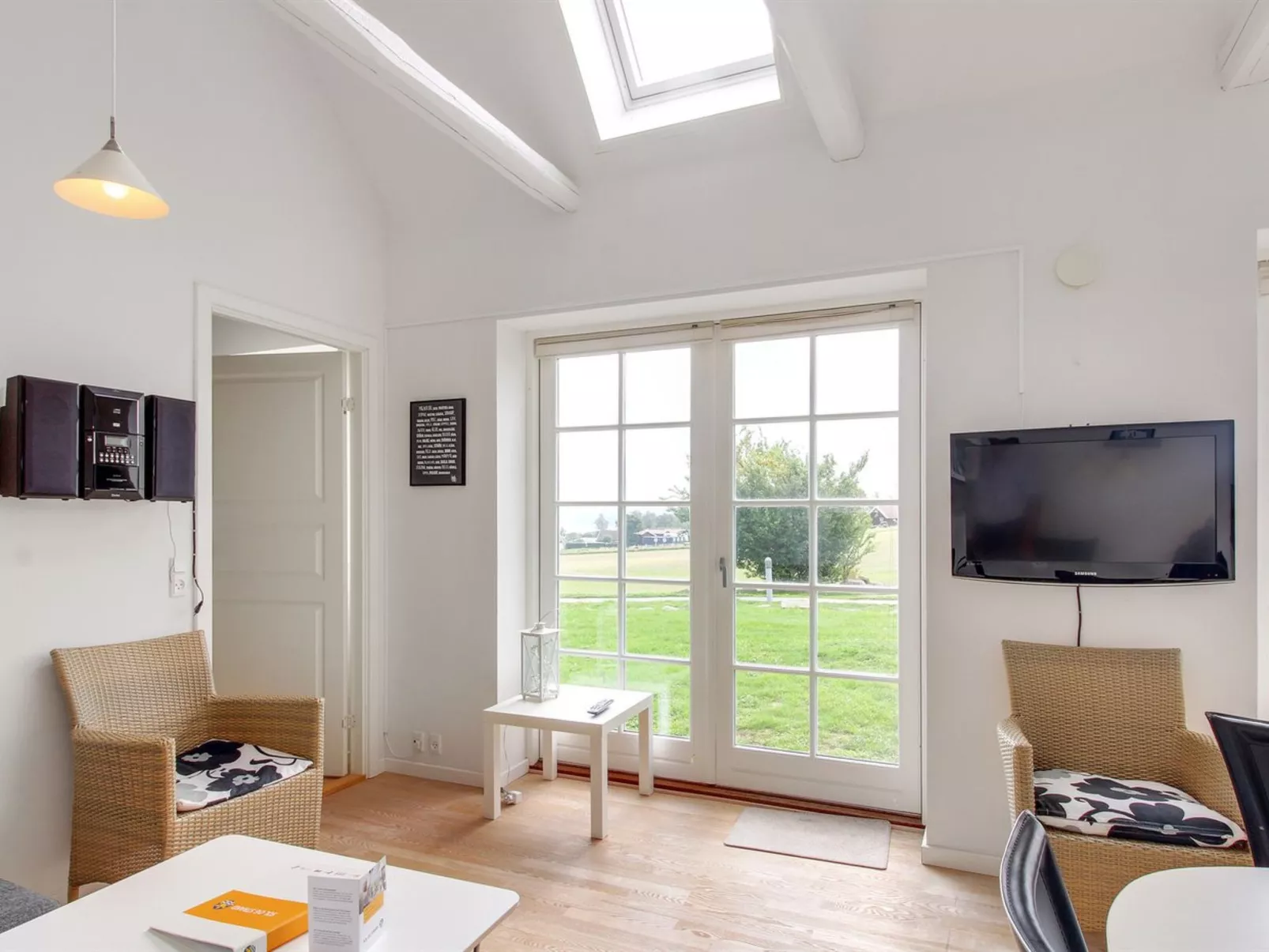 "Tinne" - 400m from the sea-Inside