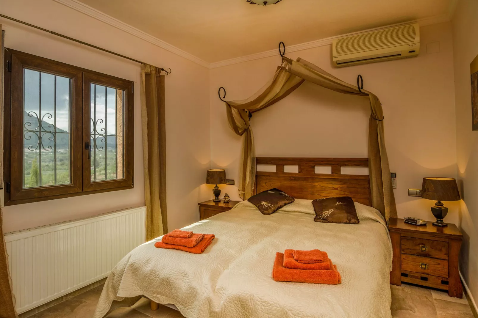 Casa el Paraiso	-Bedroom