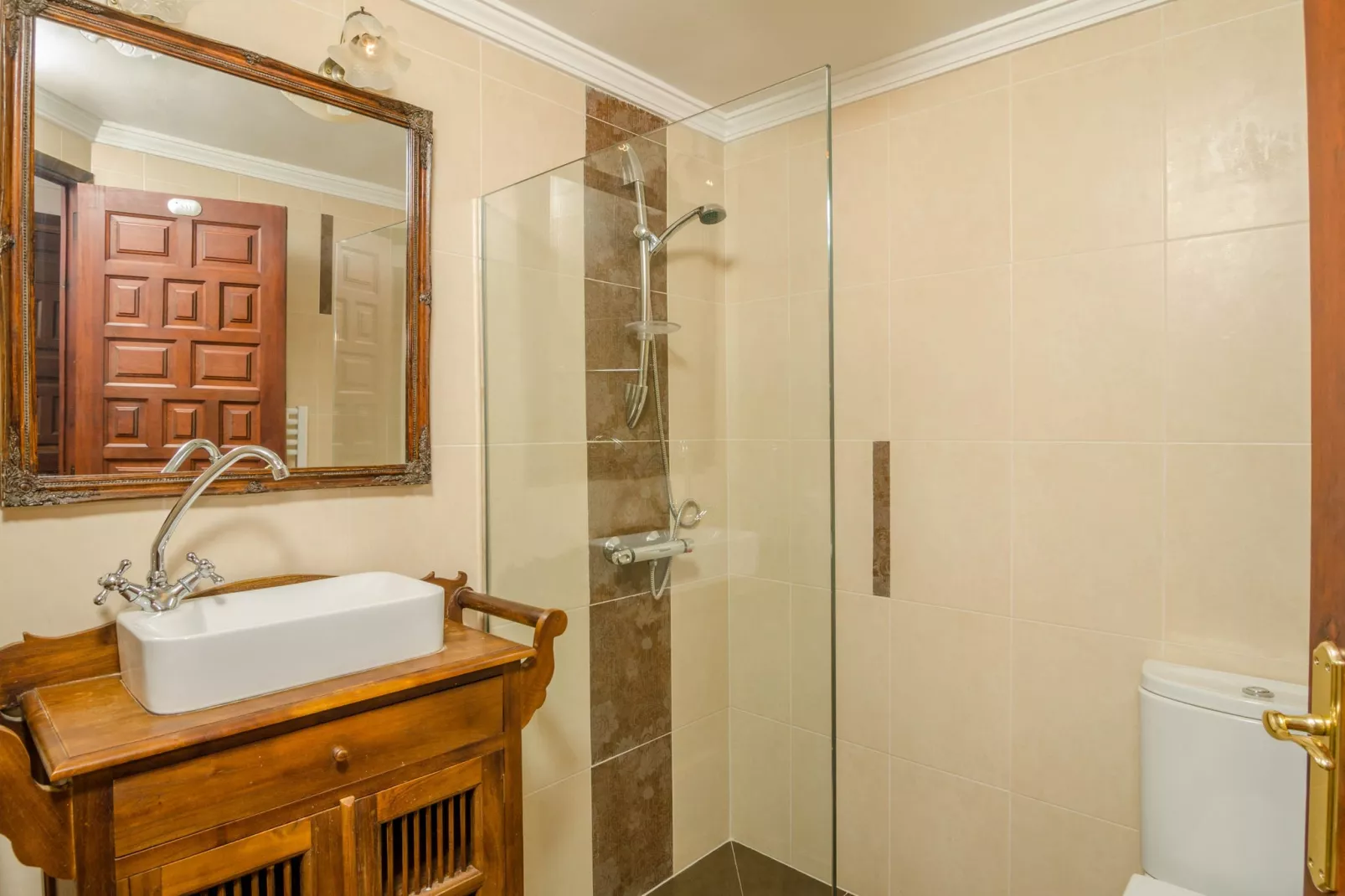 Casa el Paraiso	-Bathroom