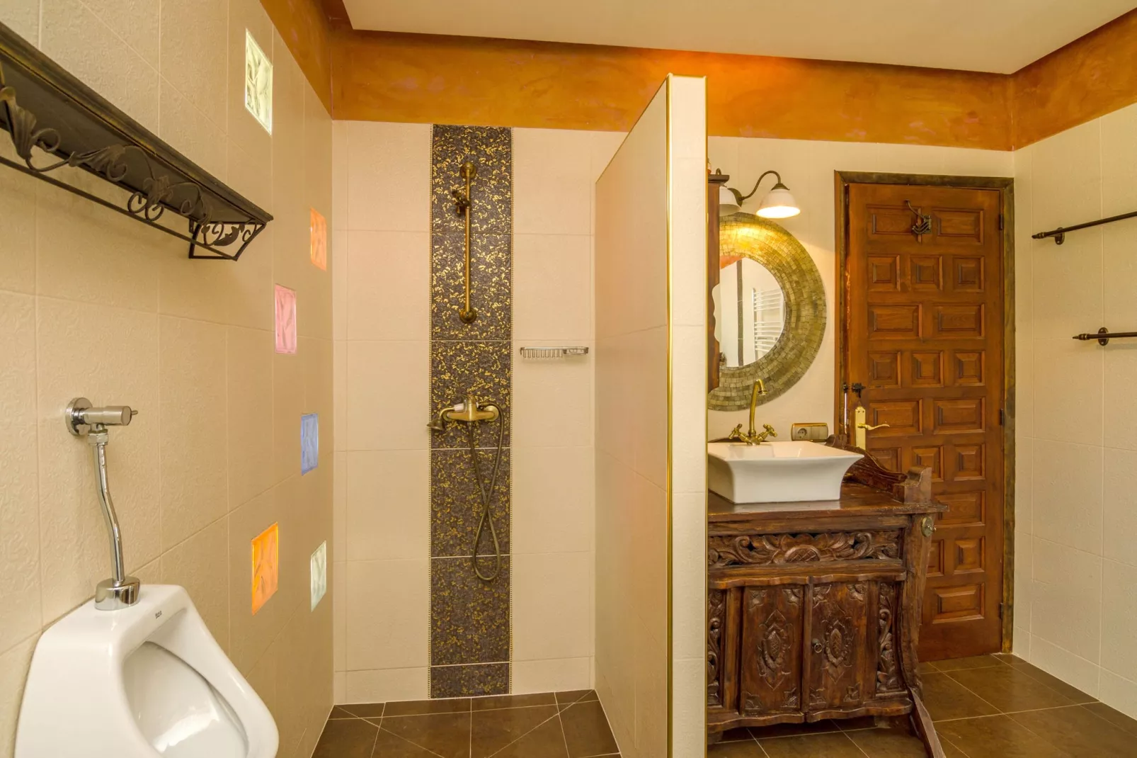 Casa el Paraiso	-Bathroom