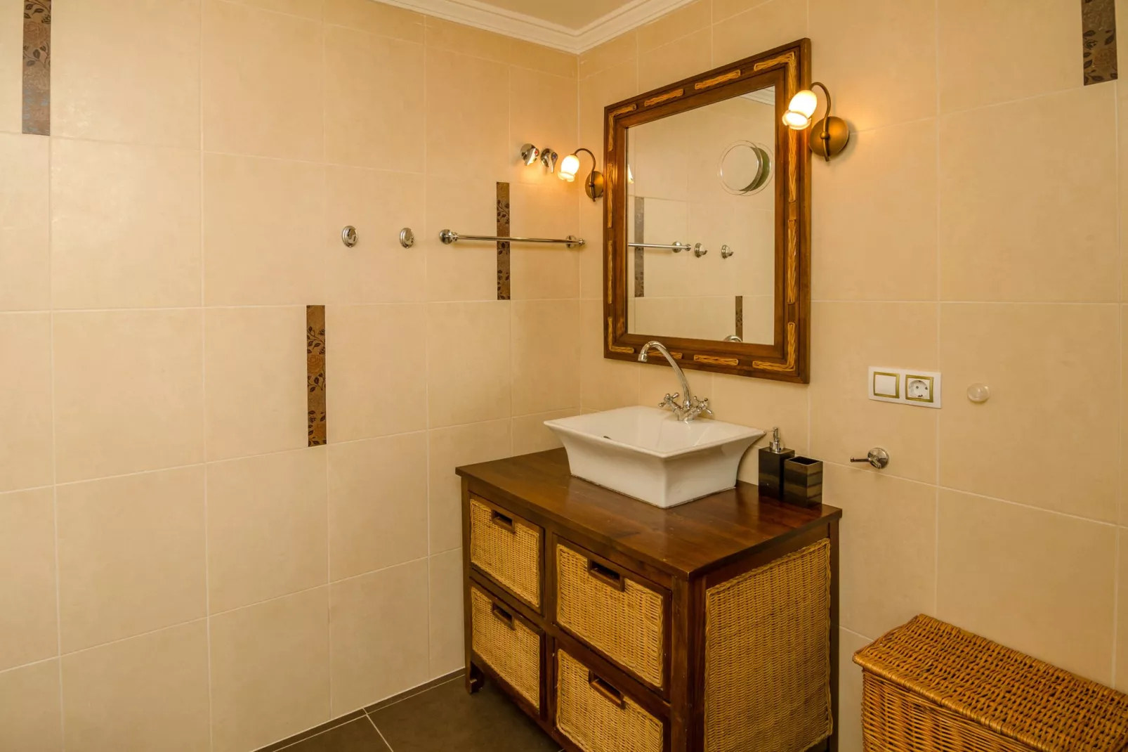 Casa el Paraiso	-Bathroom