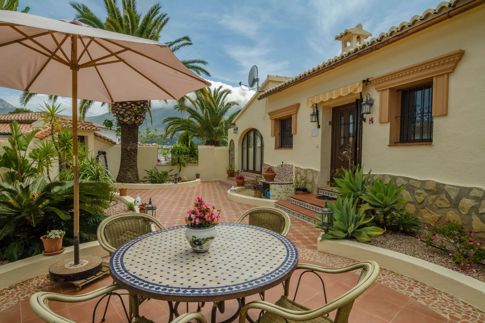Casa el Paraiso	-Terrace balcony