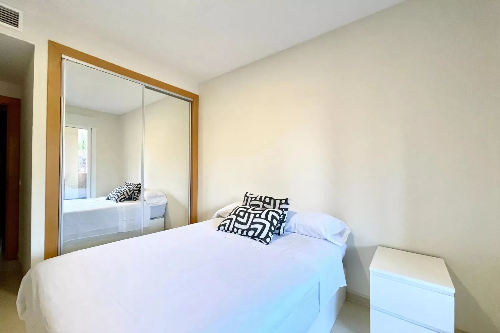 Apto con piscina en Vera playa - Bedroom