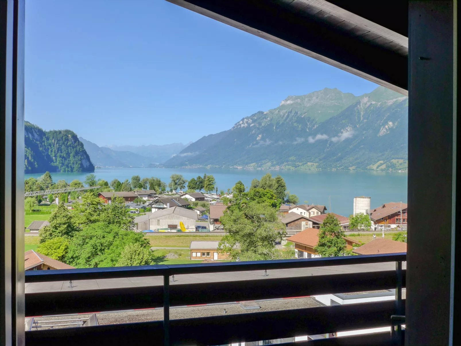 Brienz Sunset-Outside
