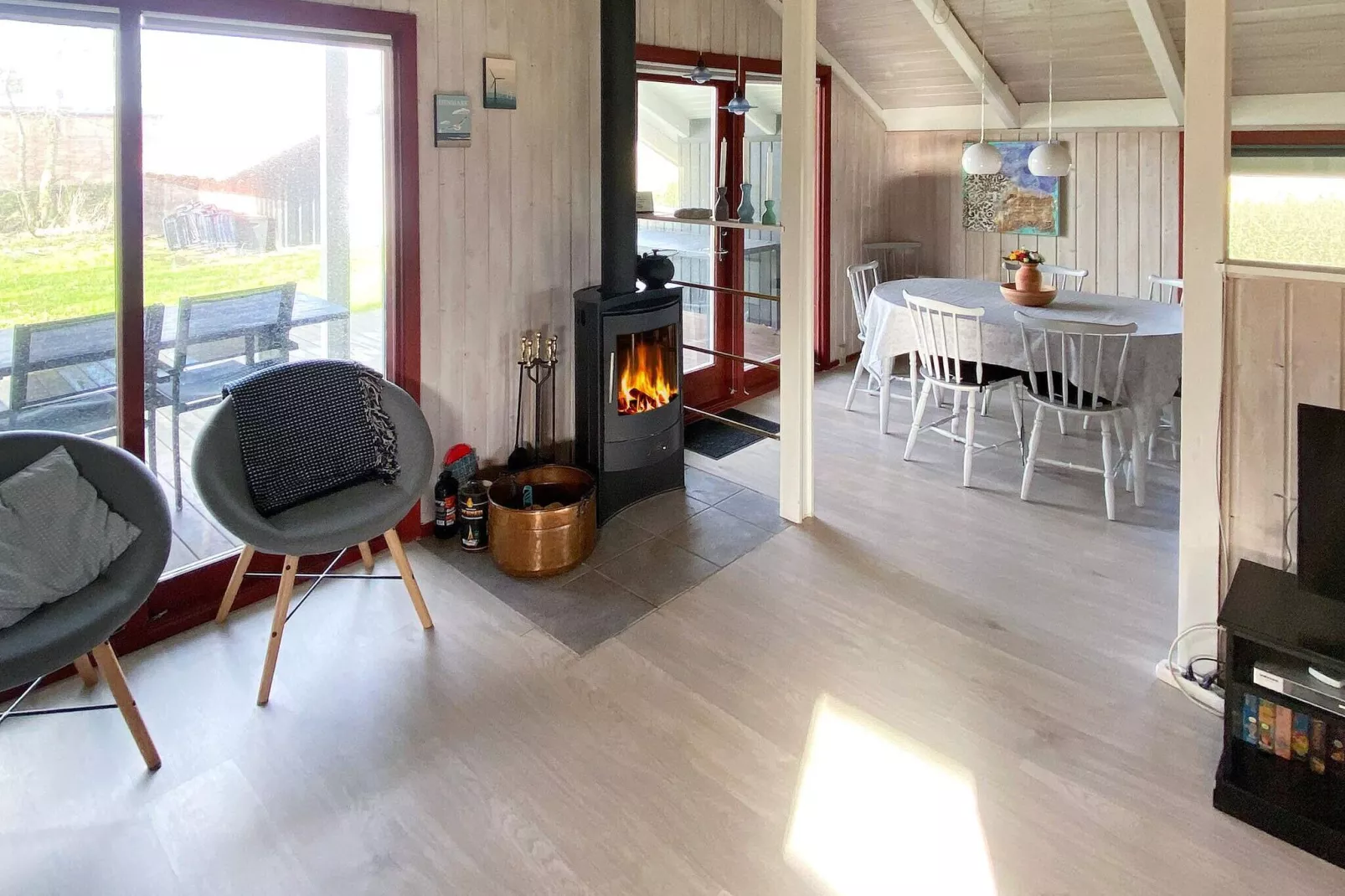 Secluded Harbor Cottage-By Traum-Indoor