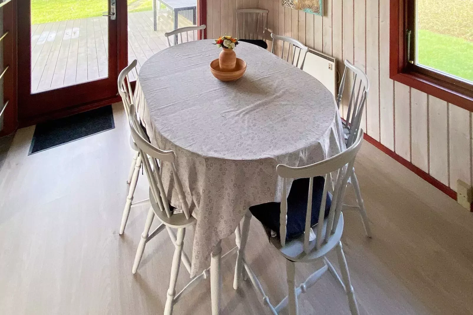 Secluded Harbor Cottage-By Traum-Indoor