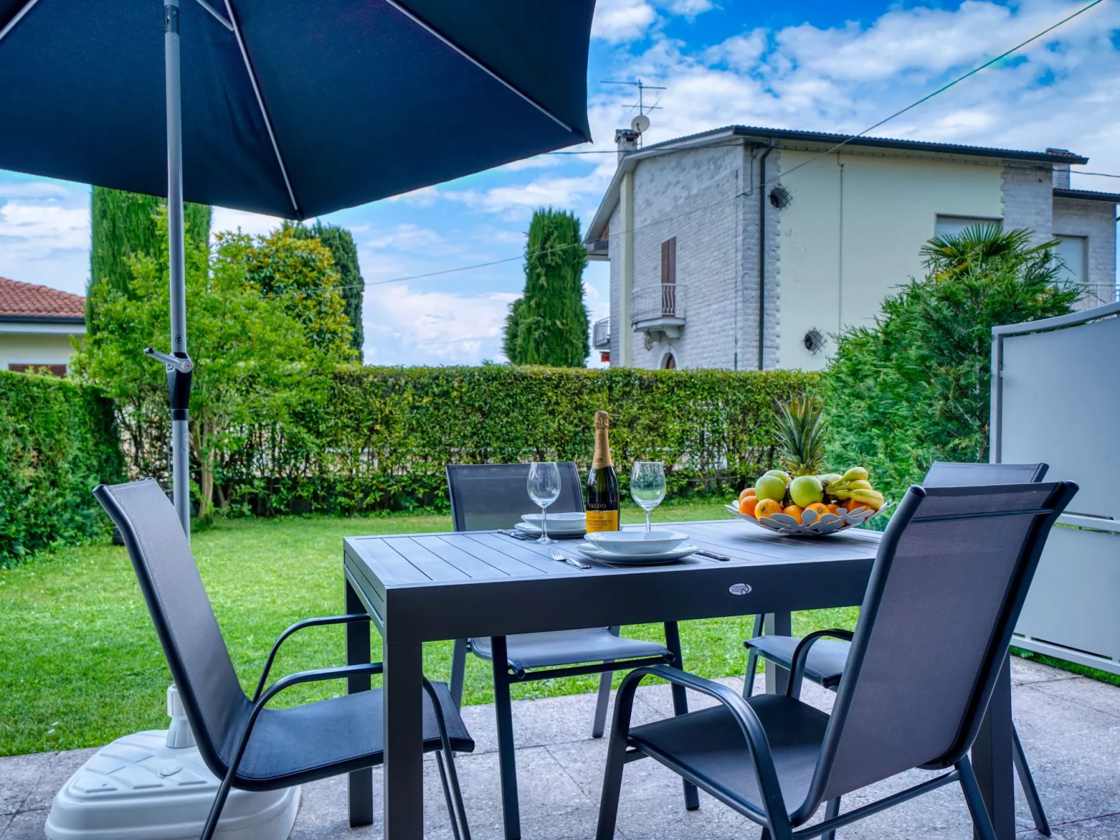 Villa Mattarana-Outside