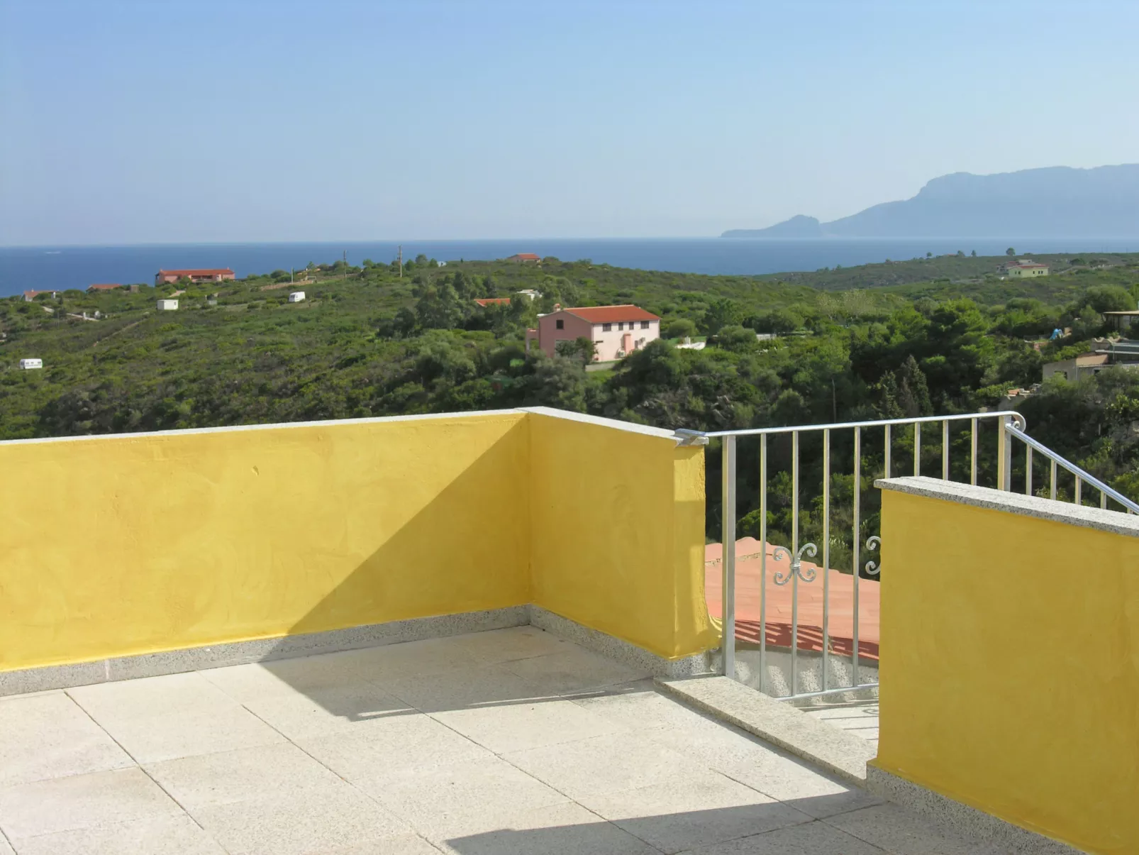Pietra-Outside