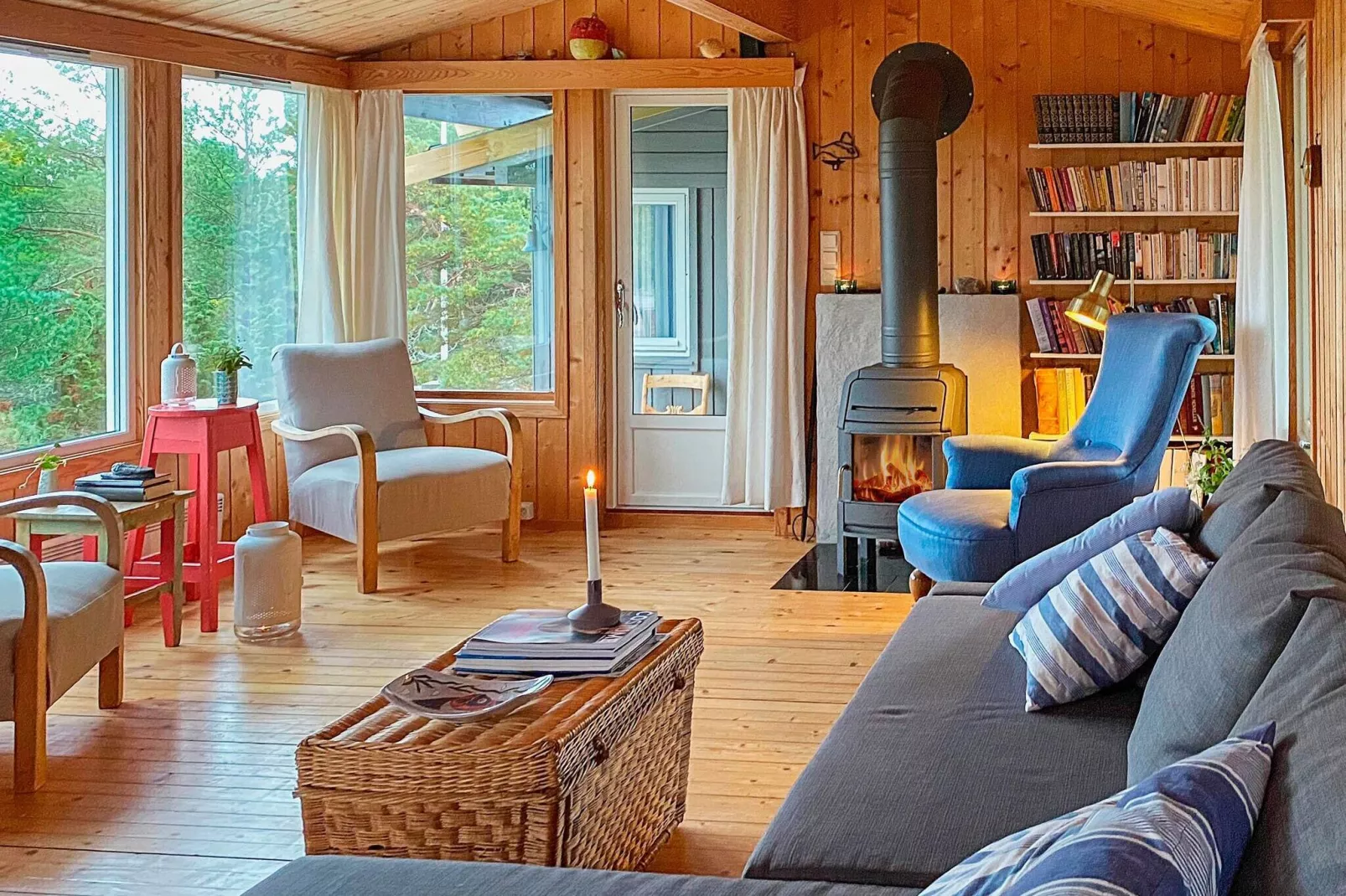 Serene Seaside Retreat in Vesteroy-By Traum-Indoor