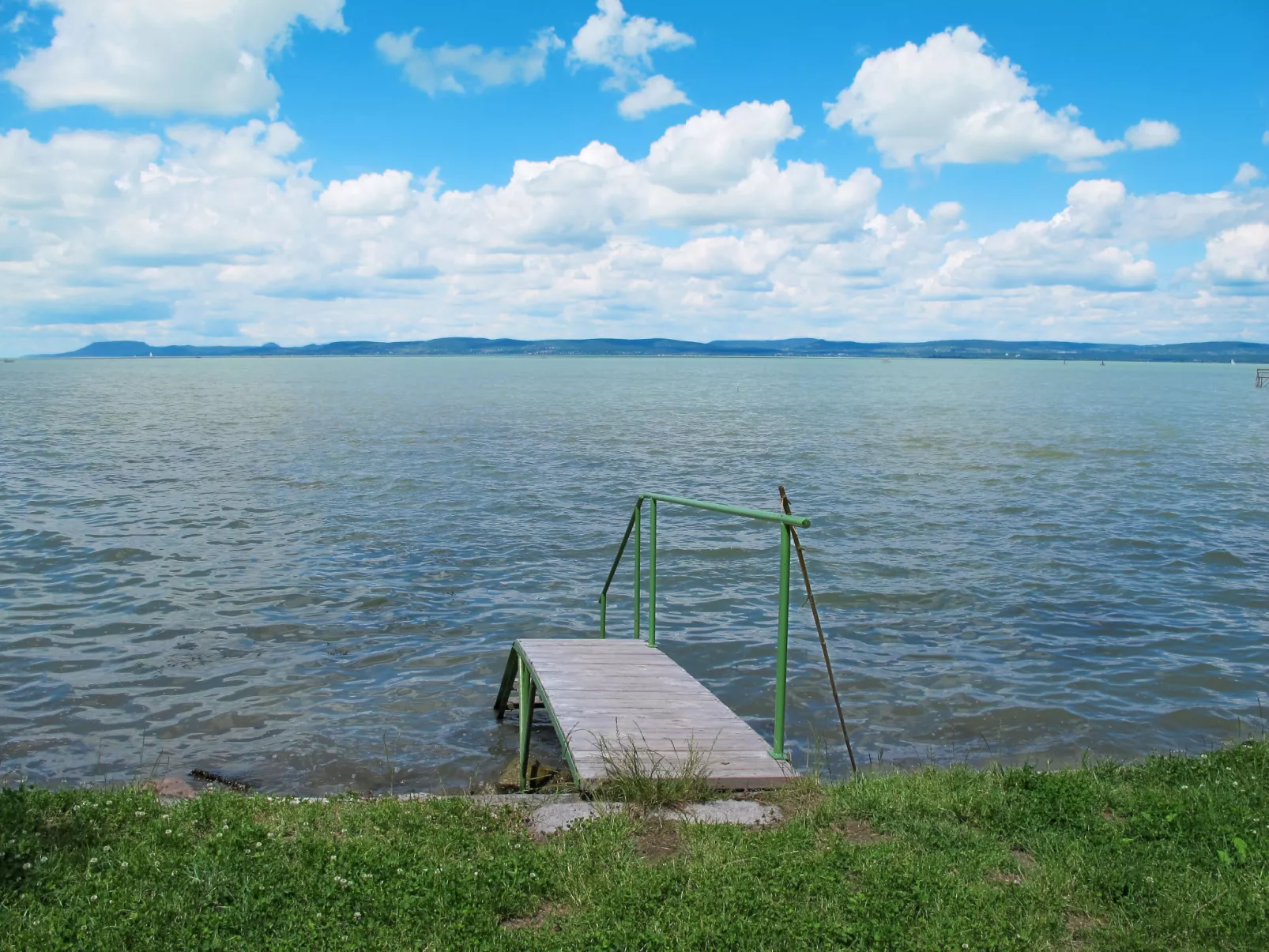 Bercsényi-Area