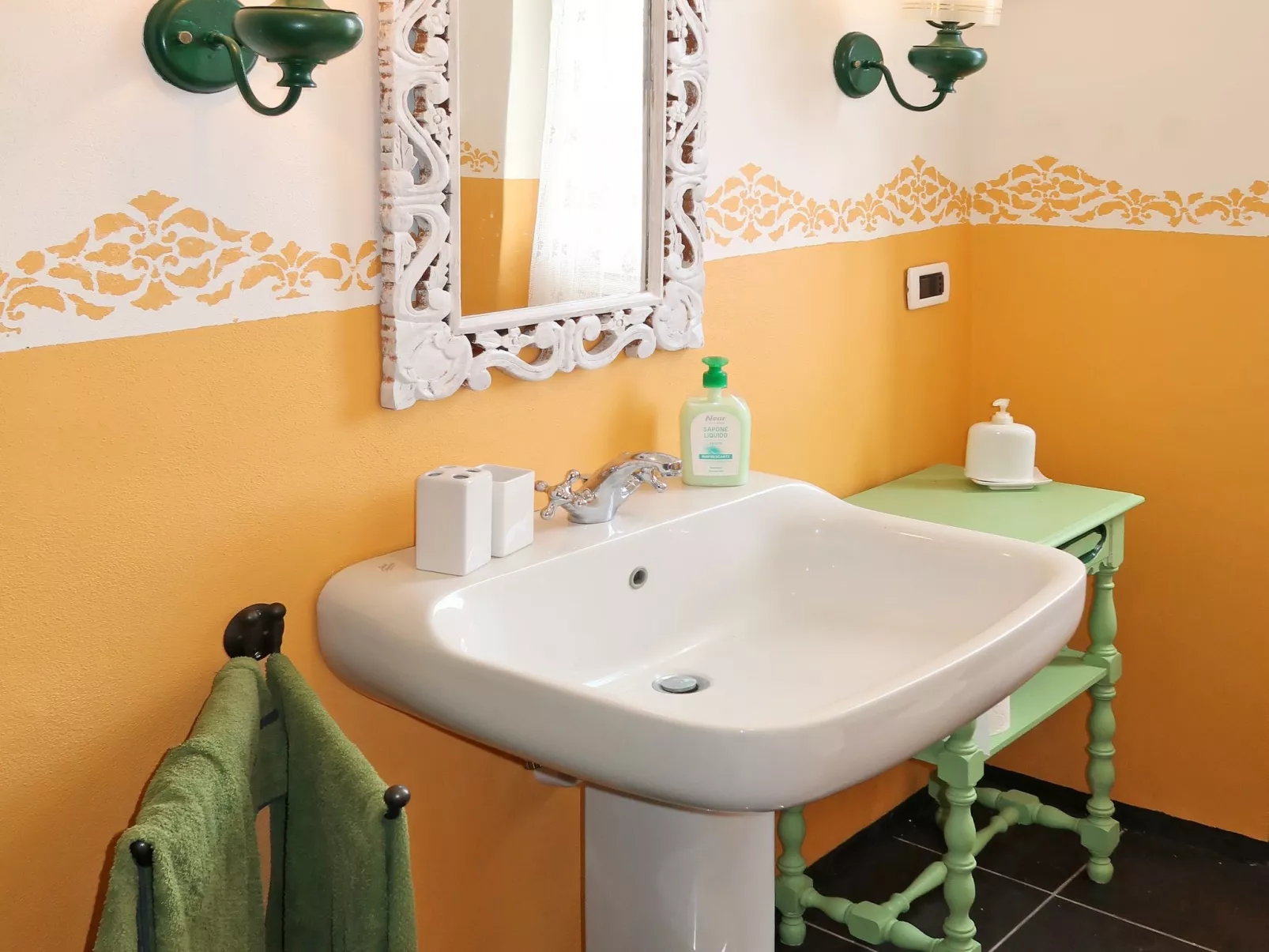 Casa Barba-Inside