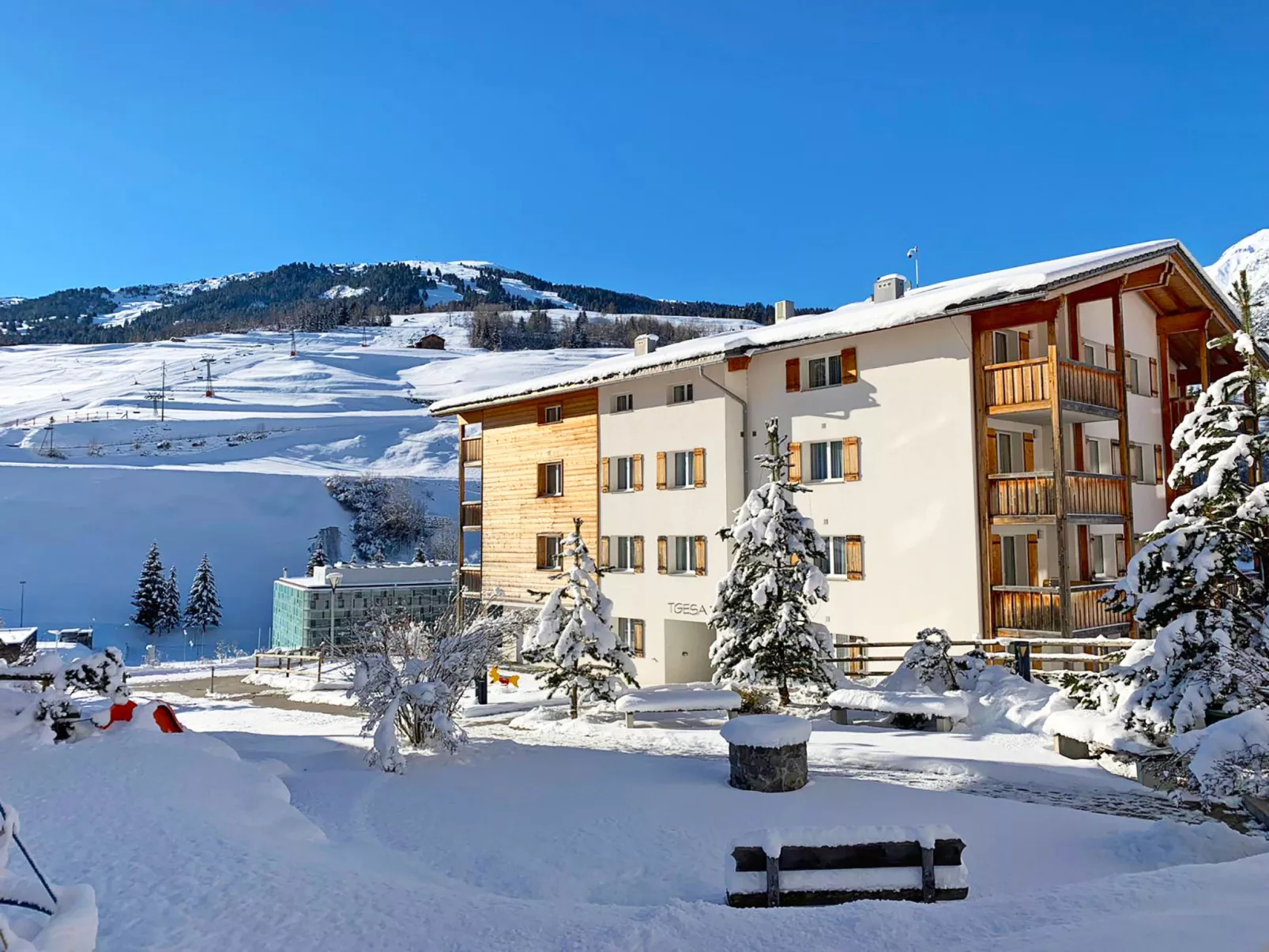 Surses Alpin-Outside