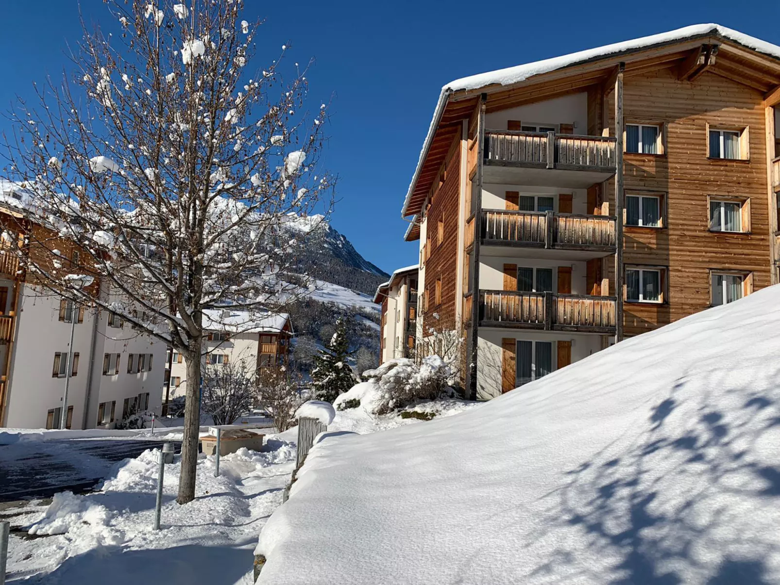 Surses Alpin-Outside