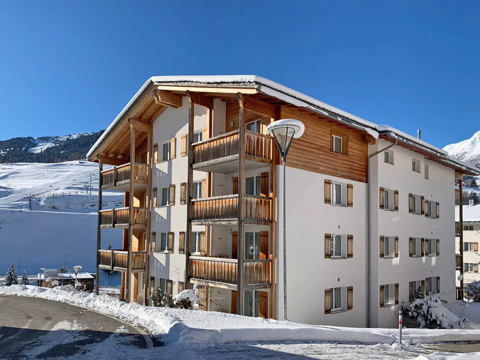 Surses Alpin-Outside