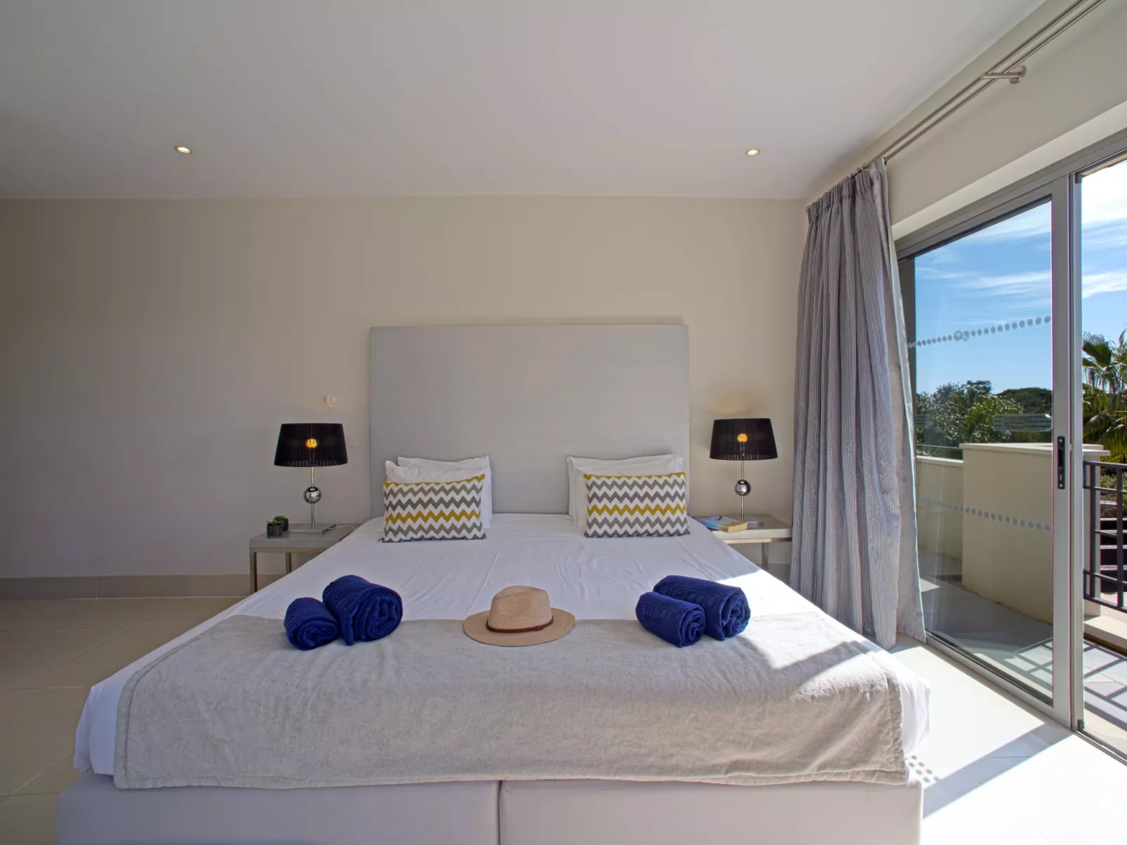 Pine Hills Coral-Inside