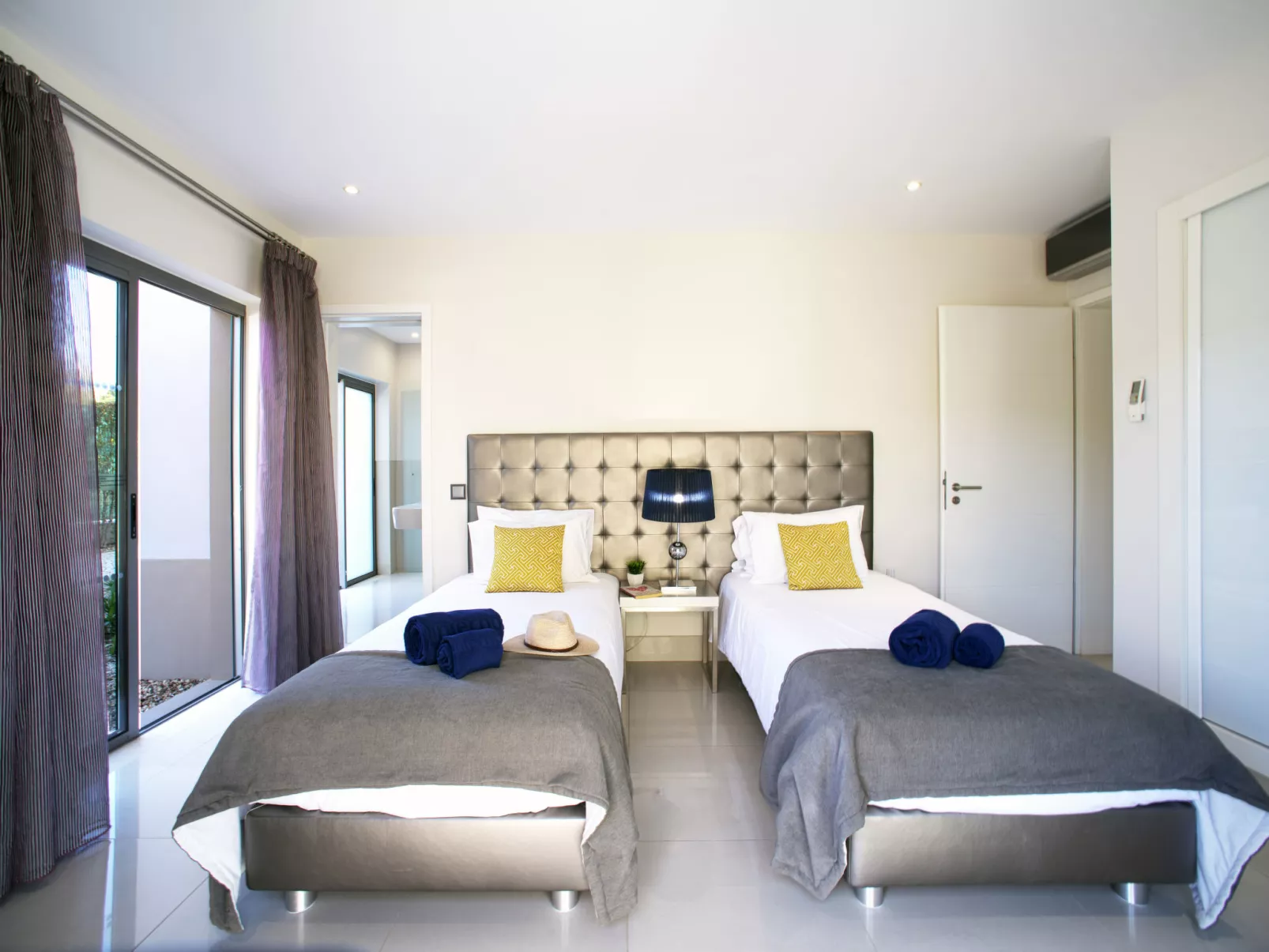 Pine Hills Coral-Inside