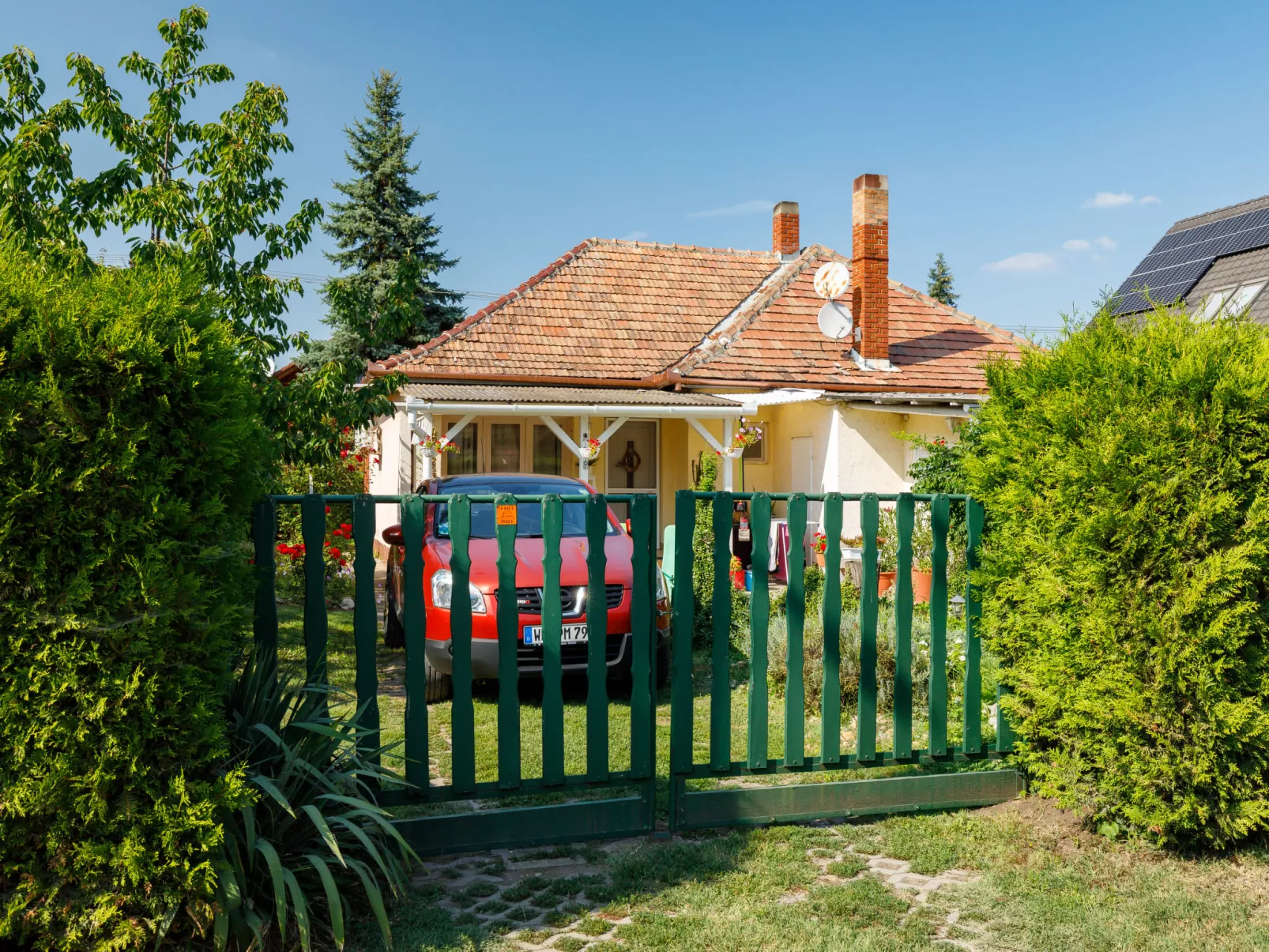 Nádor (FOD125)-Outside