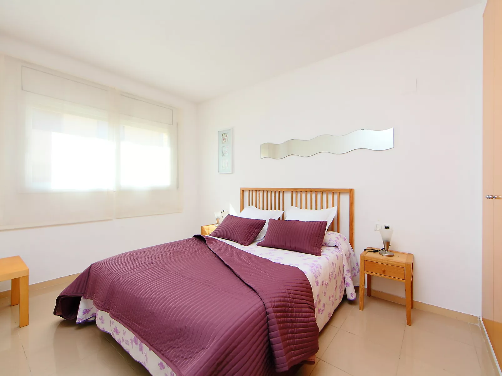 Nou Salou-Inside