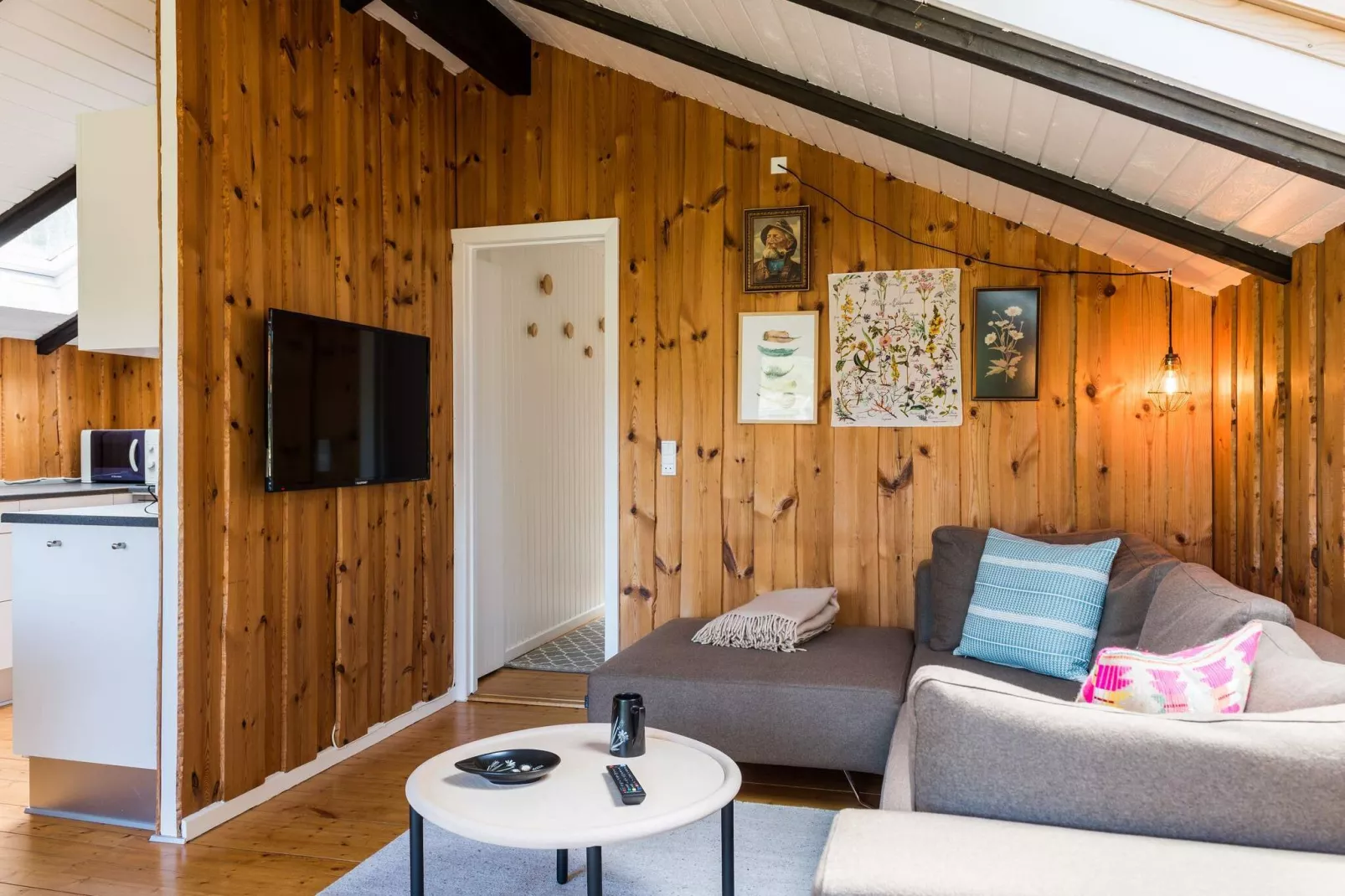 Cozy Cottage Retreat in Blavand-By Traum-Indoor
