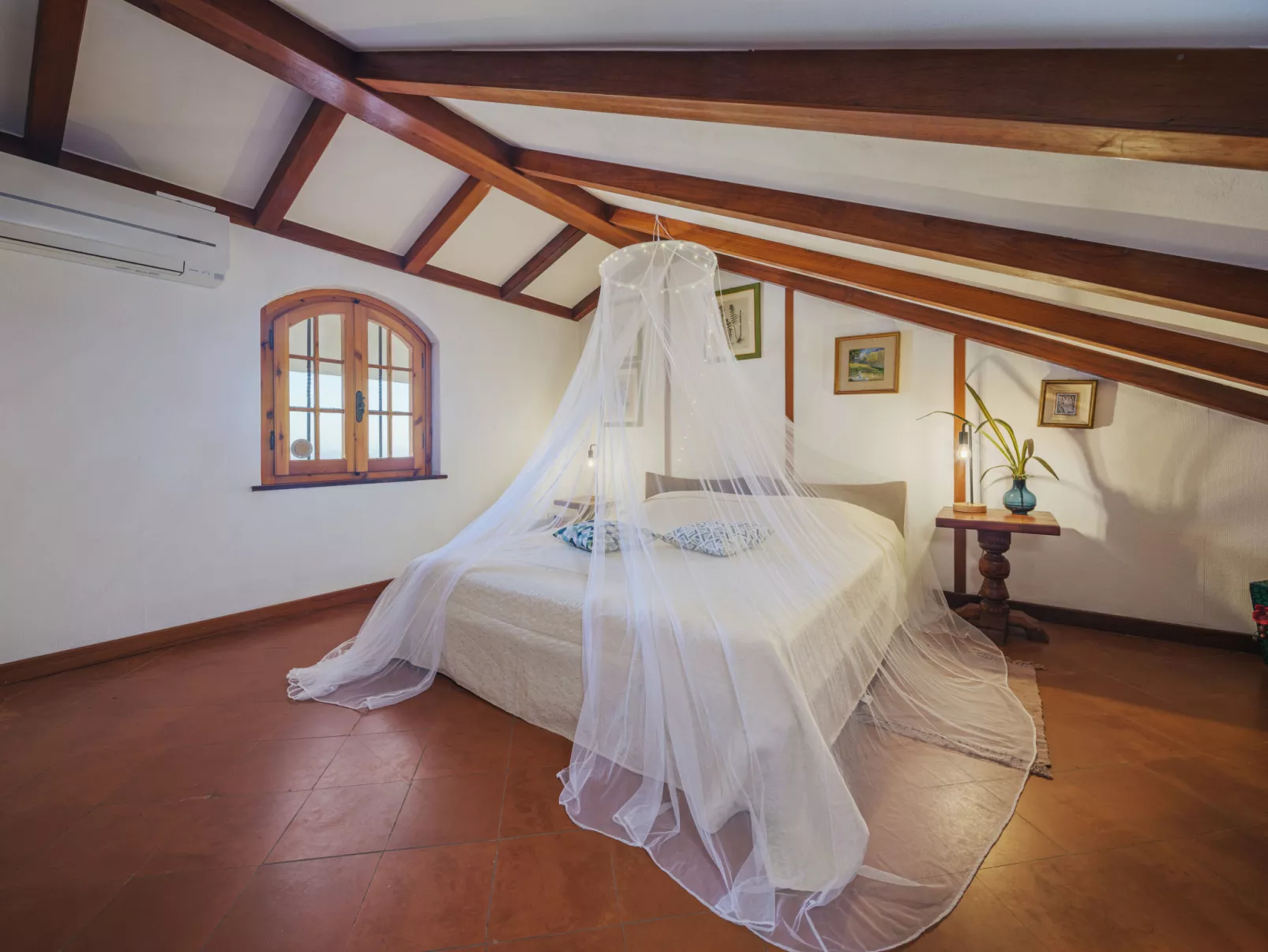 Villa Mistral-Inside