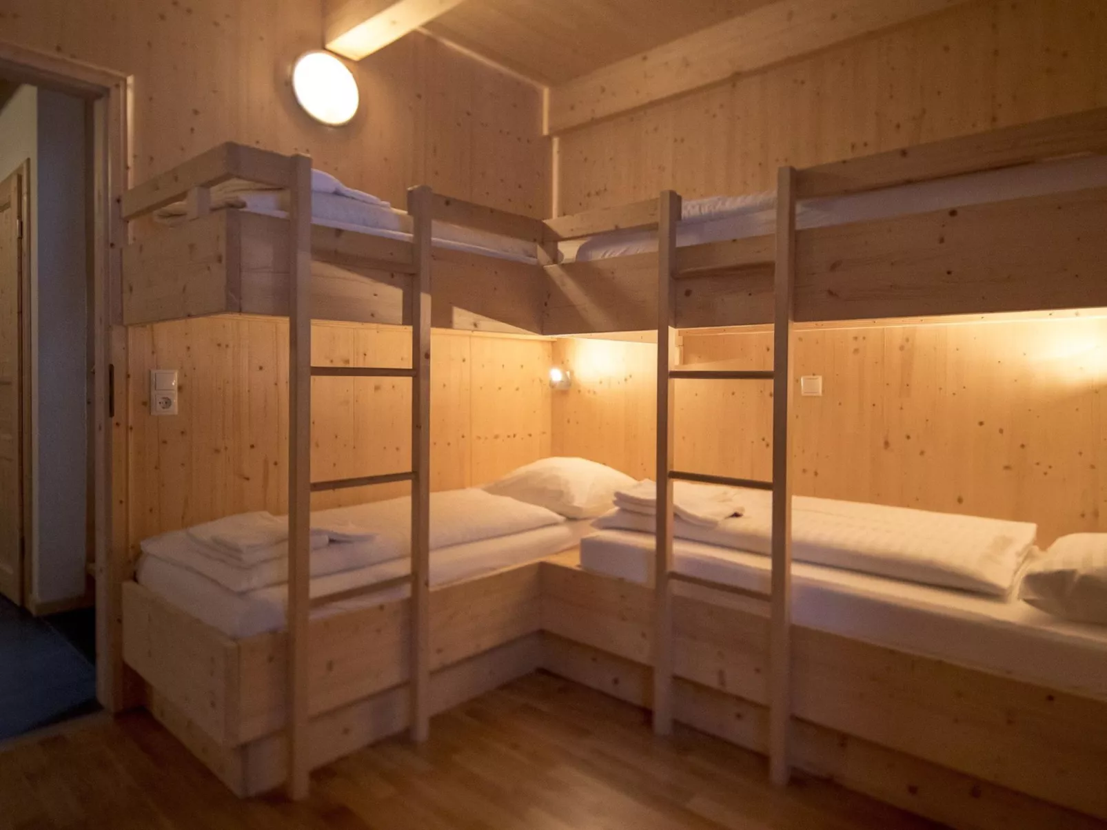 #29 mit IR-Sauna und Sprudelbad Innen-Inside