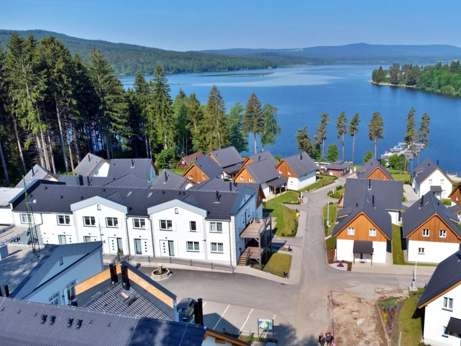 Lakeside Village 17-Dehors