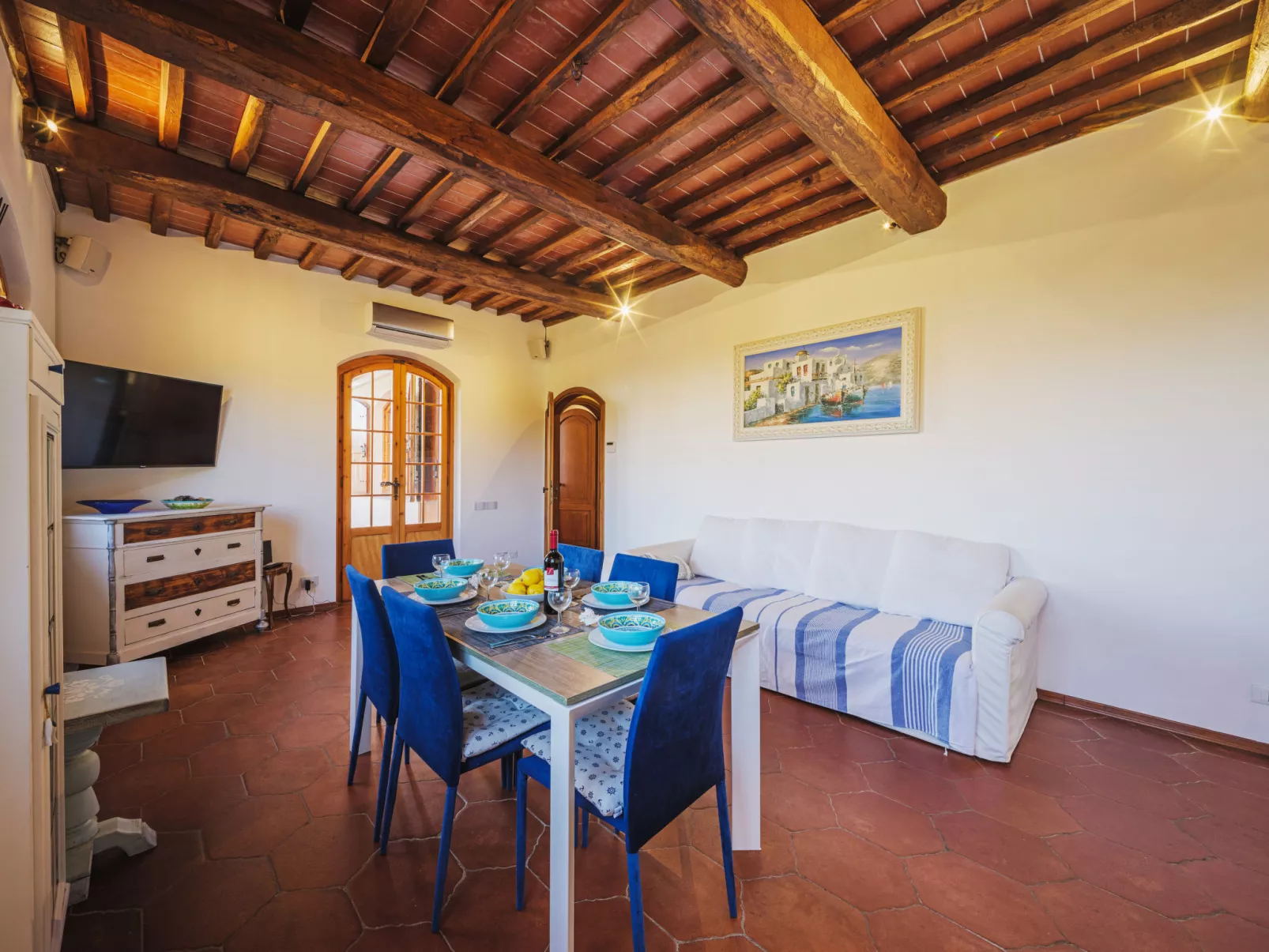 Villa Mistral-Inside