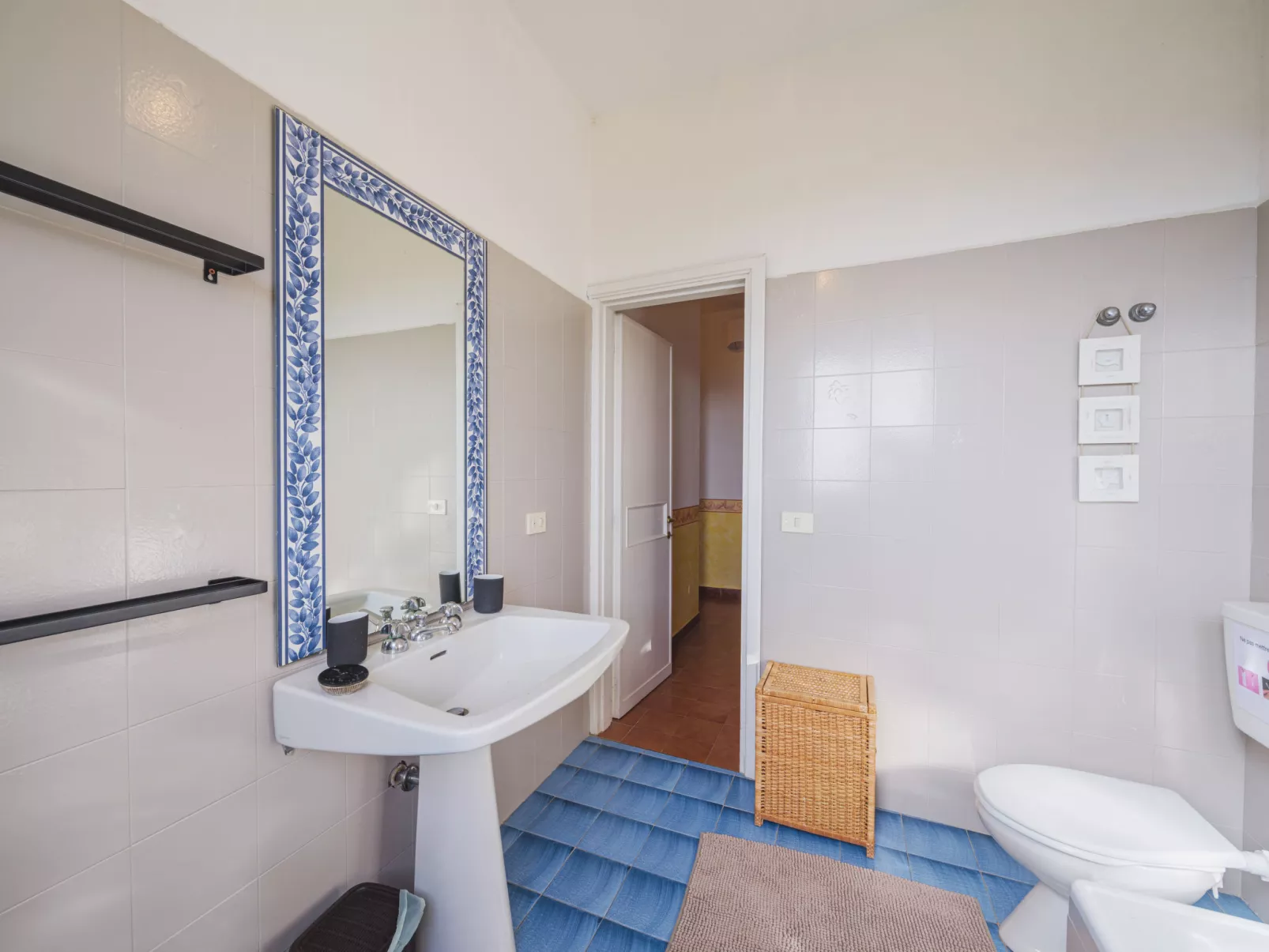 Casa Giulia-Inside