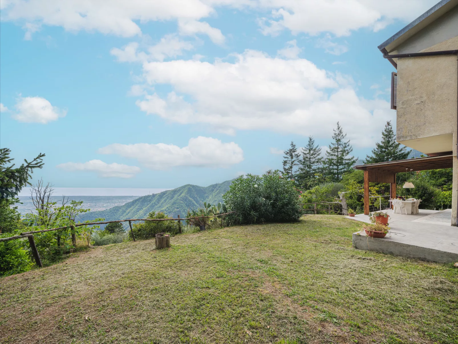 Casa Giulia-Outside